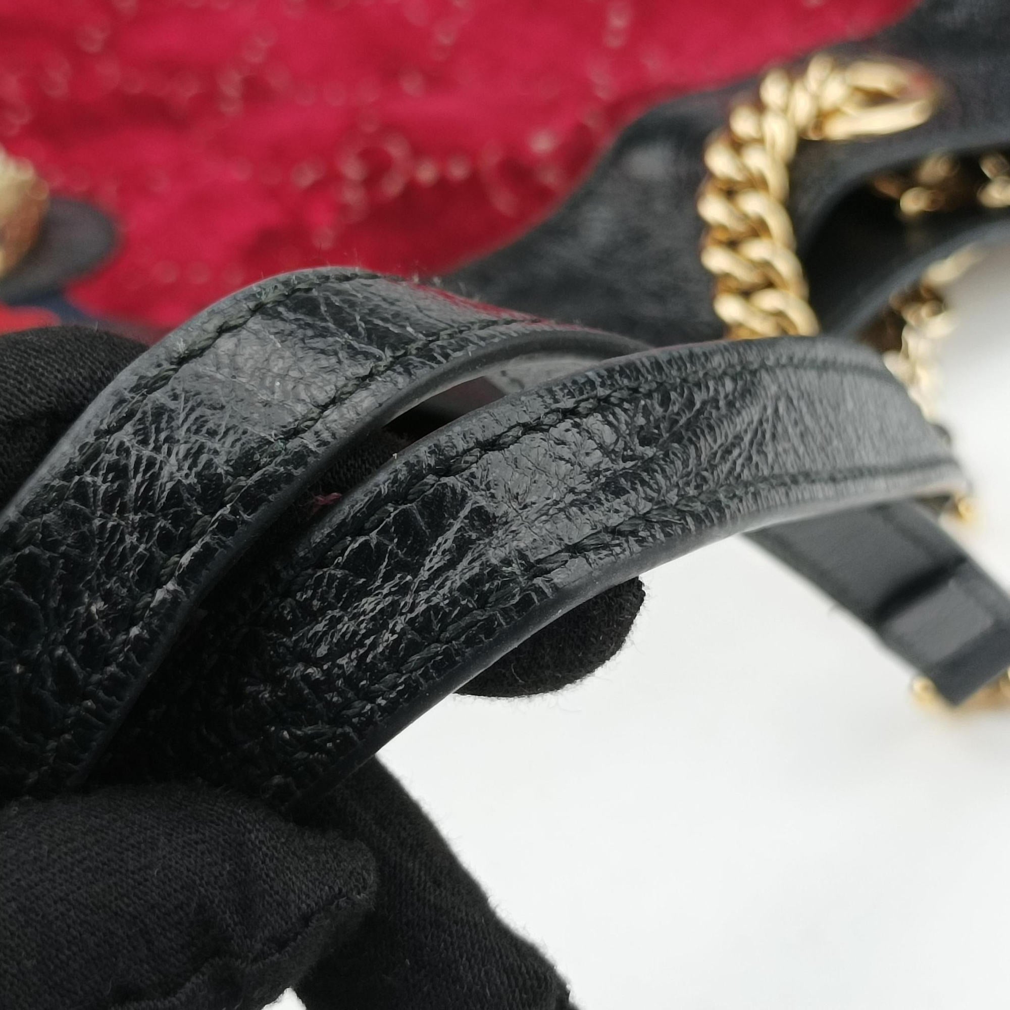 Pre-owned Gucci Rajah Red velour 537219 shoulderbag | stylenewstar