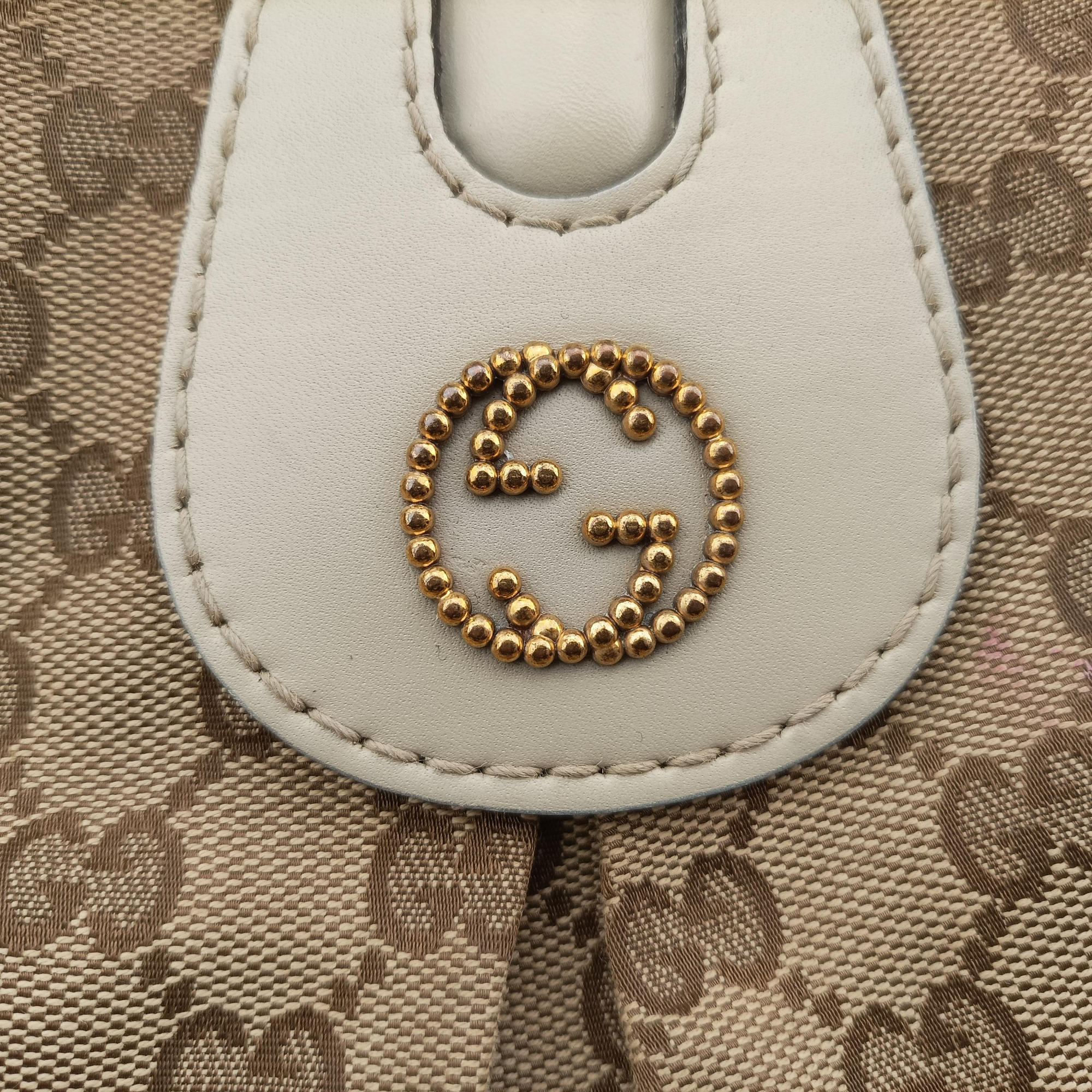 Pre-owned Gucci Scarlett White×Beige Canvas x Leather 269953 handbag | stylenewstar