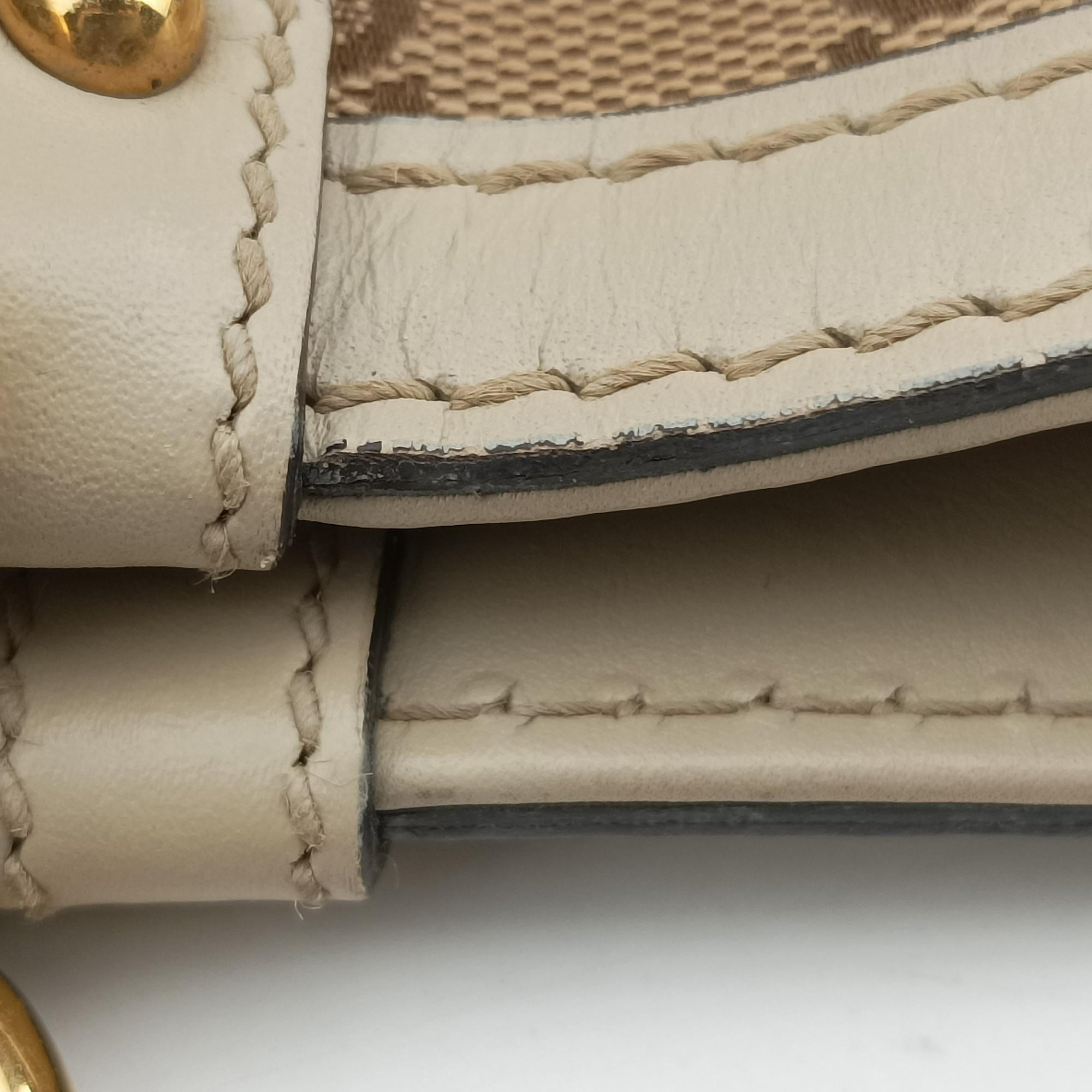 Pre-owned Gucci Scarlett White×Beige Canvas x Leather 269953 handbag | stylenewstar