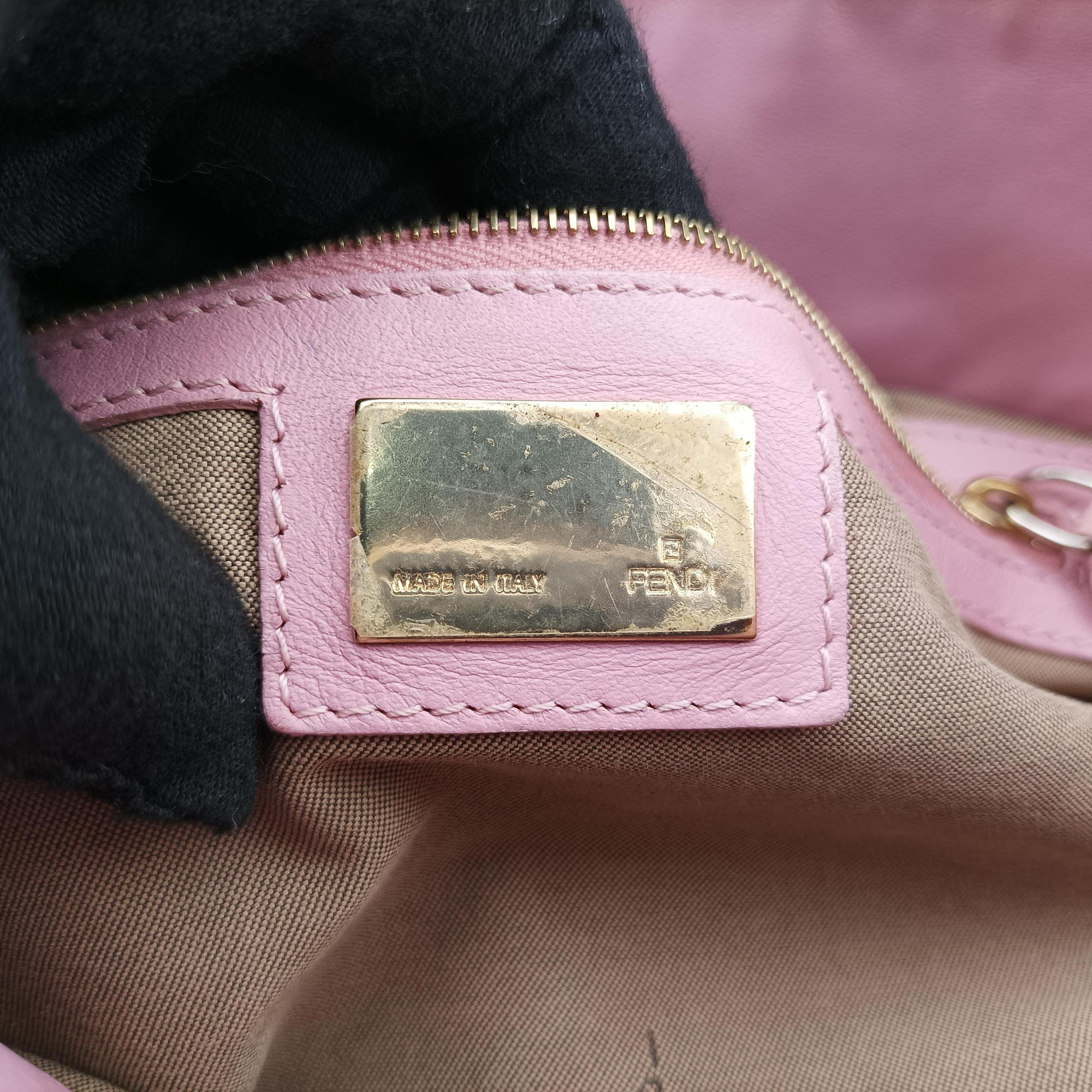 Pre-owned Fendi Chef Pink Leather 8BR436 handbag | stylenewstar