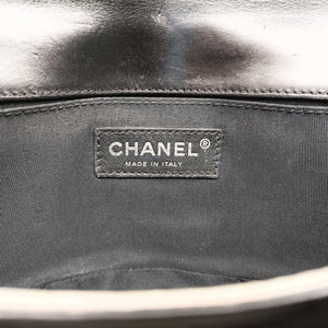 Pre-owned Chanel BOY CHANEL Black×white Leather A66712 shoulderbag | stylenewstar