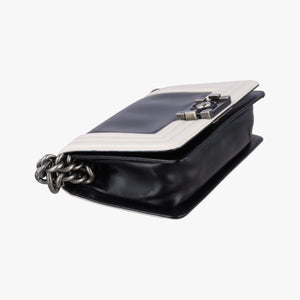 Pre-owned Chanel BOY CHANEL Black×white Leather A66712 shoulderbag | stylenewstar