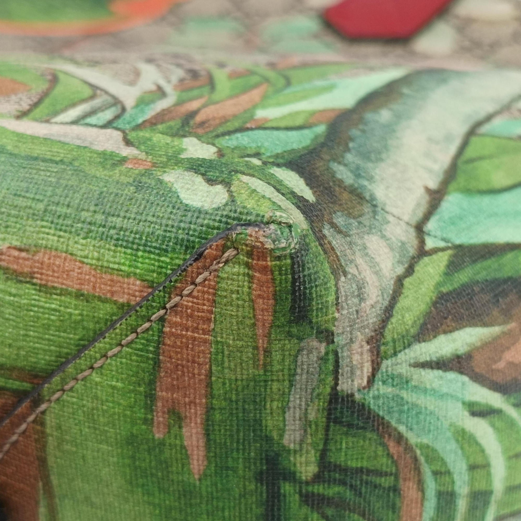 Pre-owned Gucci Gucci Tian GG Sprime Beige×Multicolour PVC coated canvas 412096 shoulderbag | stylenewstar