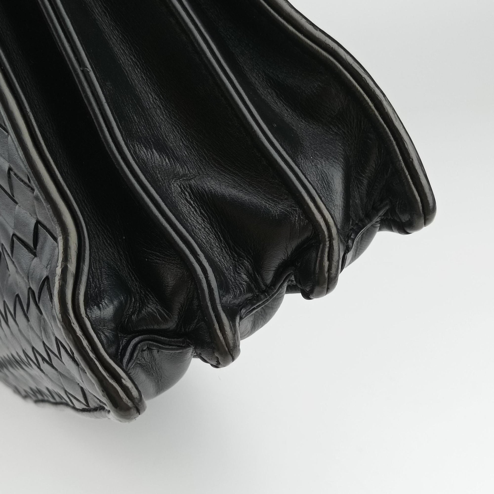 Pre-owned Bottega Veneta Intrecciato Black lambskin  handbag | stylenewstar
