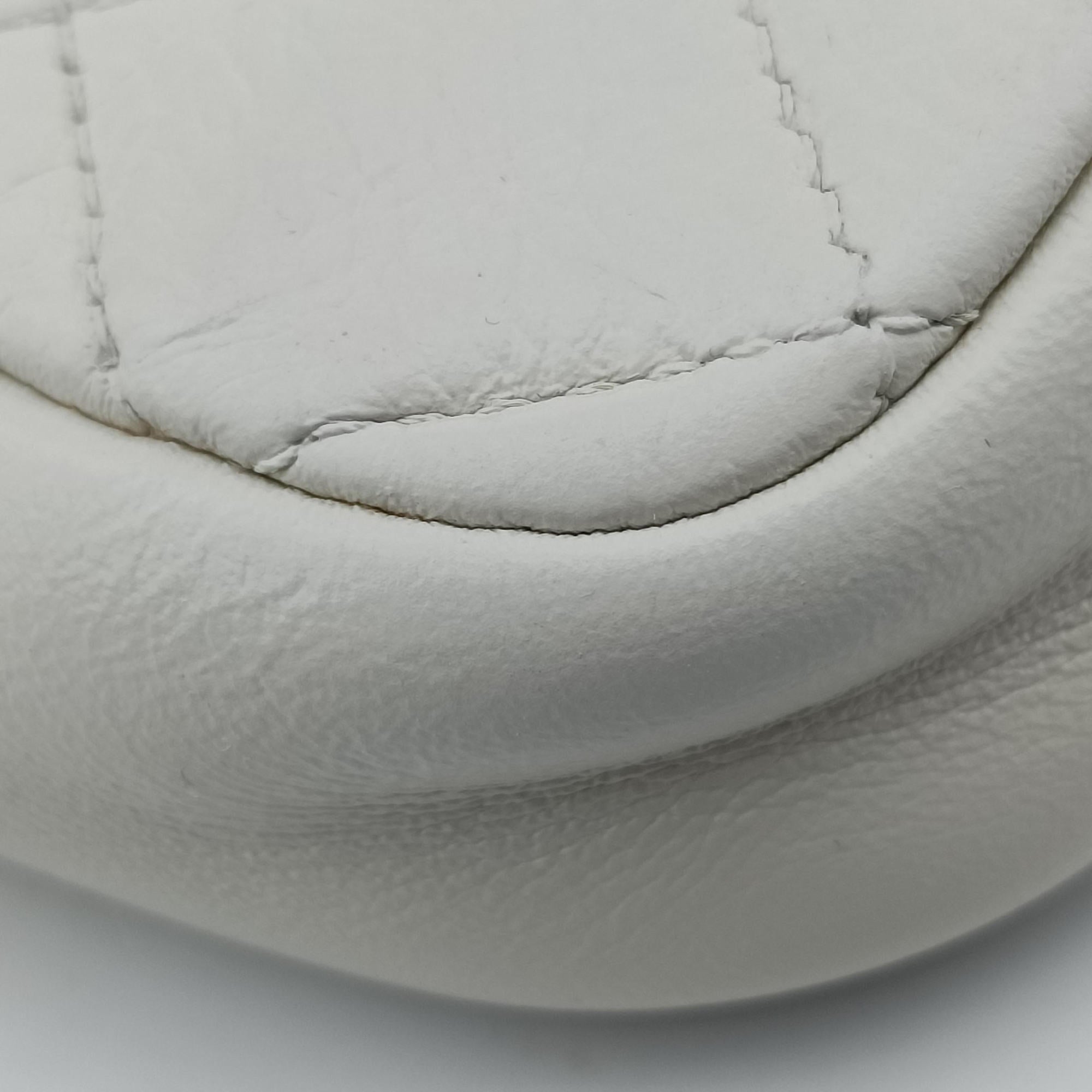 Secondhand Chanel Cambon Line Black×white lambskin A25178 shoulderbag | stylenewstar