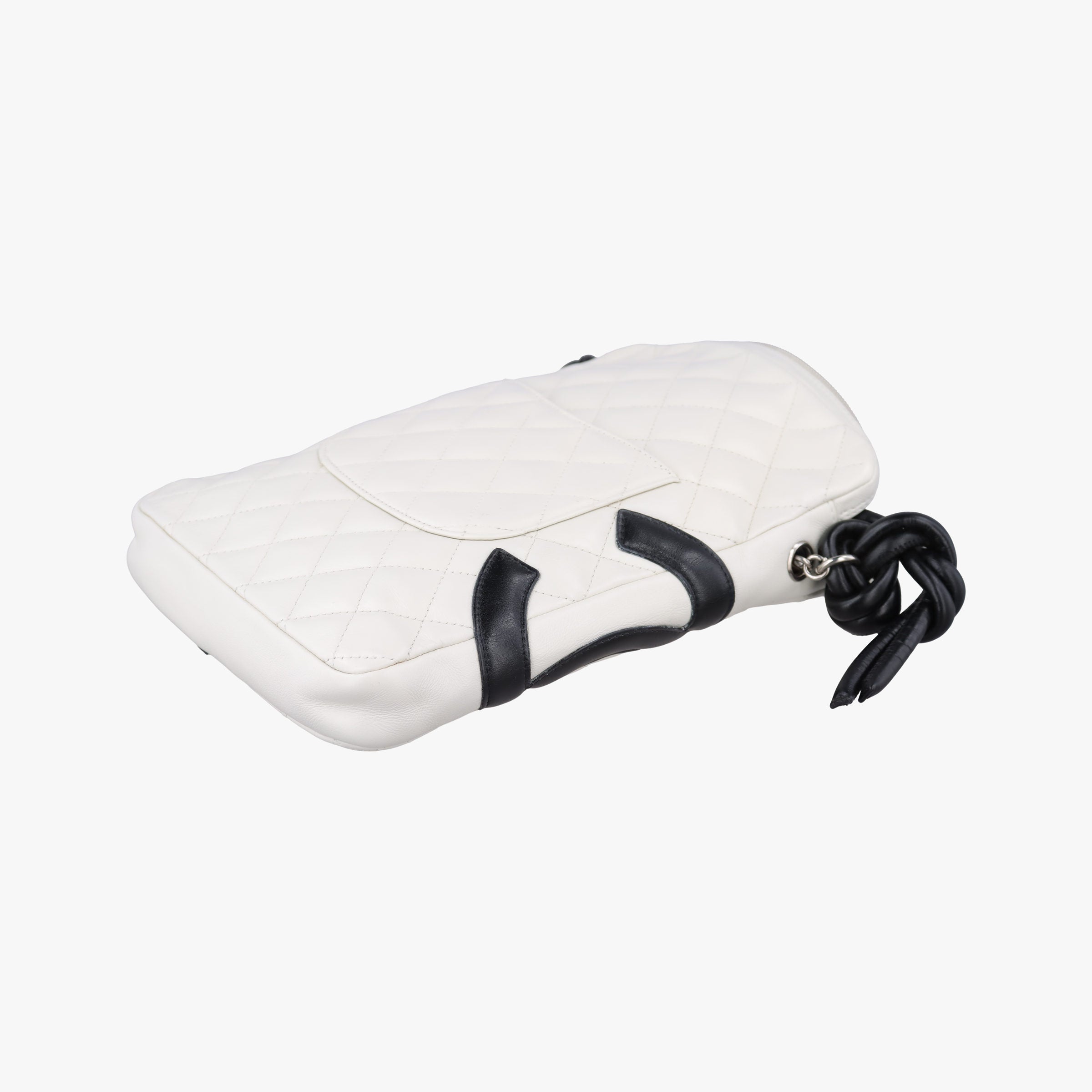 Secondhand Chanel Cambon Line Black×white lambskin A25178 shoulderbag | stylenewstar