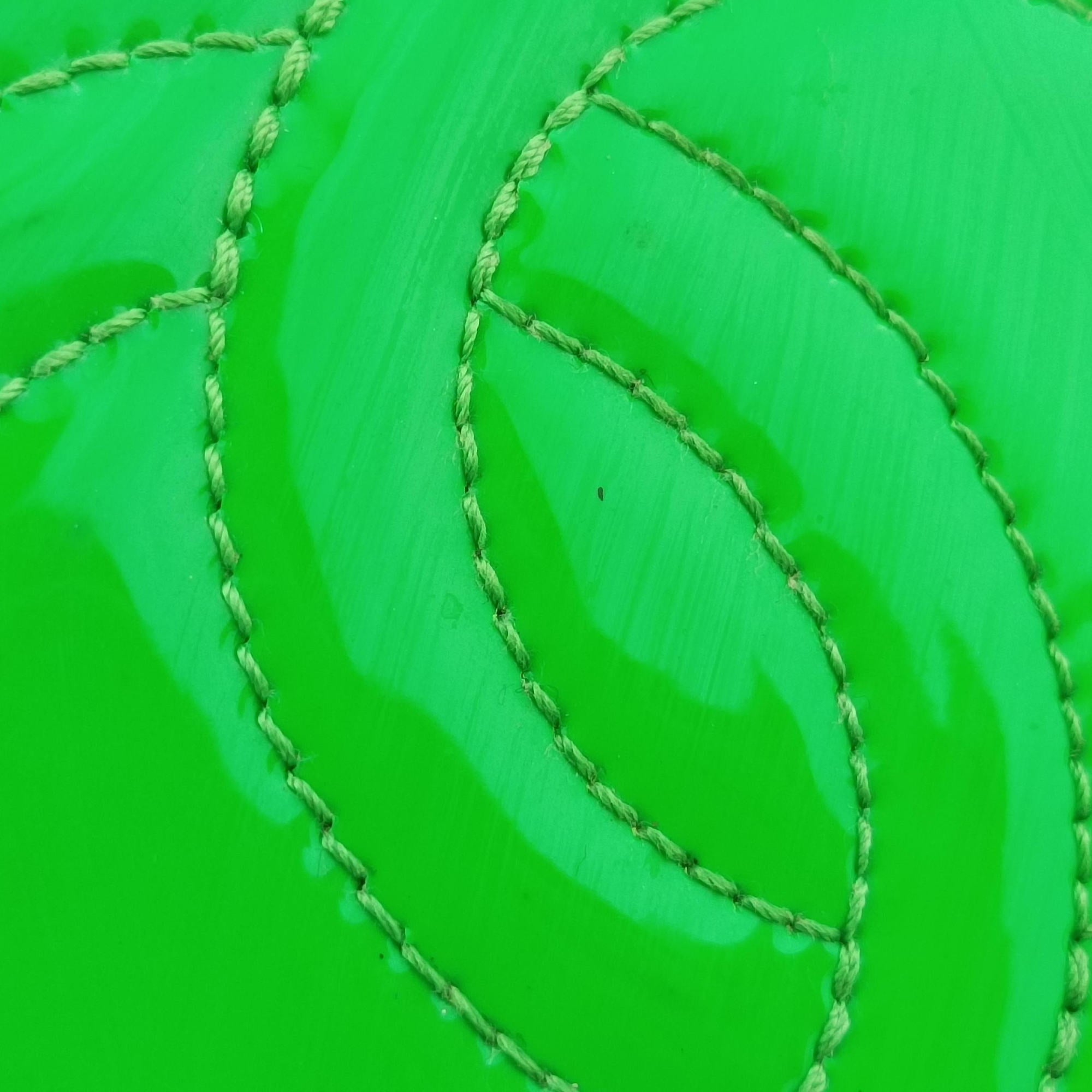 Pre-owned Chanel Vanity Matelasse Chain Handle Green Patent Leather A91055 handbag | stylenewstar