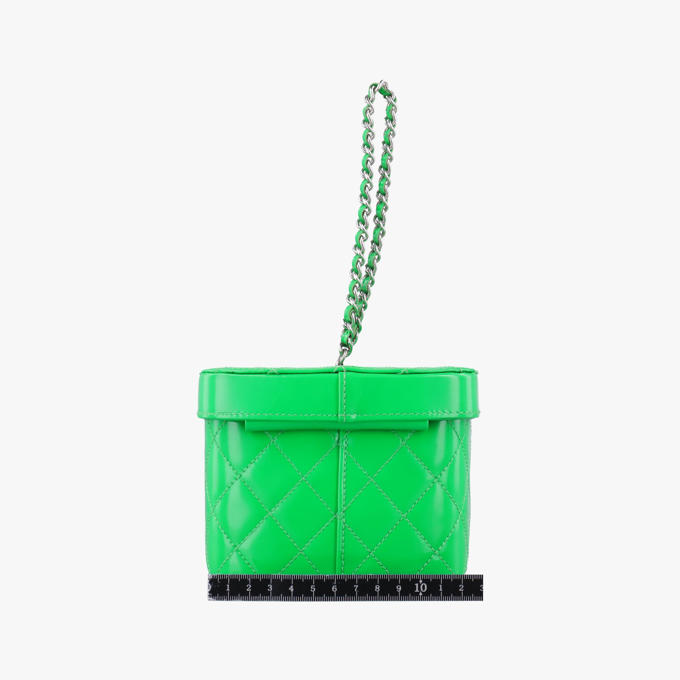 Pre-owned Chanel Vanity Matelasse Chain Handle Green Patent Leather A91055 handbag | stylenewstar