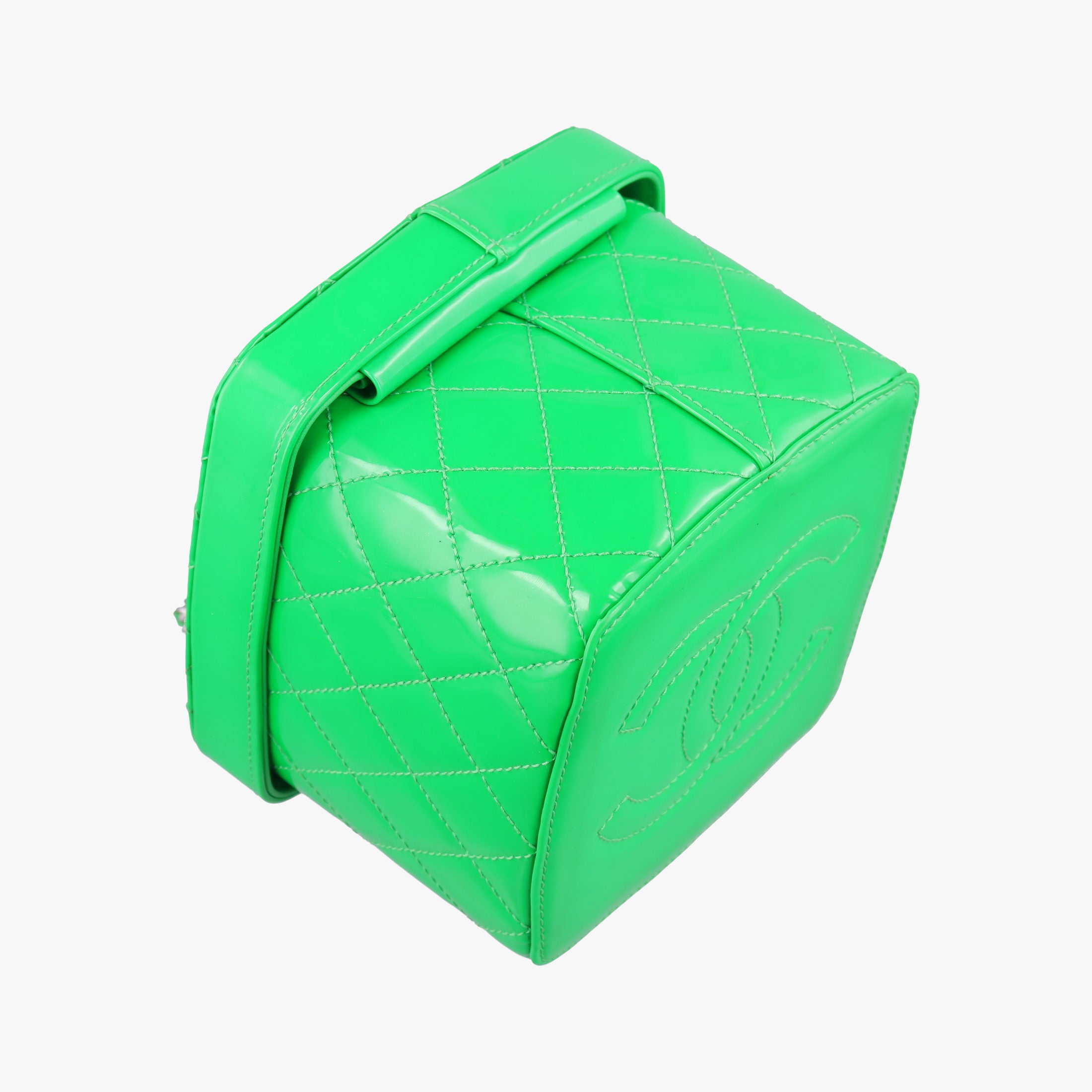 Pre-owned Chanel Vanity Matelasse Chain Handle Green Patent Leather A91055 handbag | stylenewstar