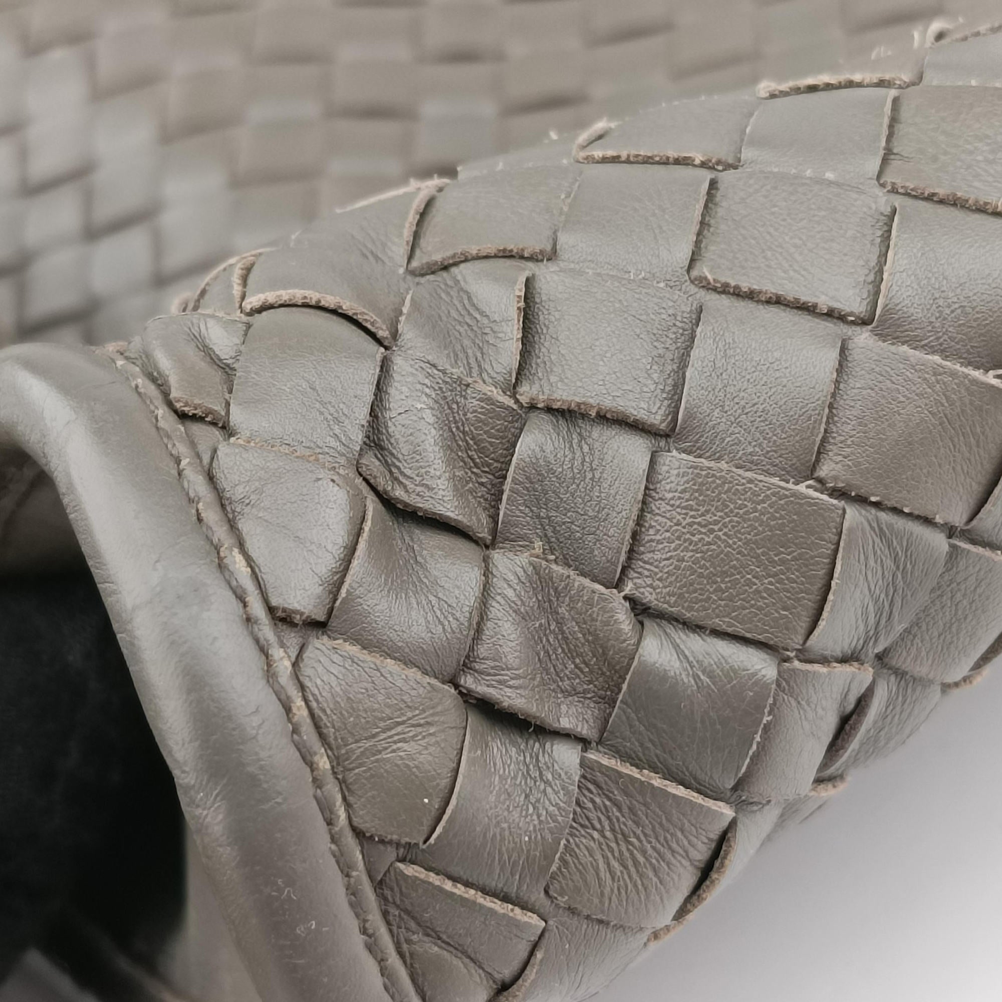 Pre-owned Bottega Veneta Intrecciato Grey lambskin  handbag | stylenewstar