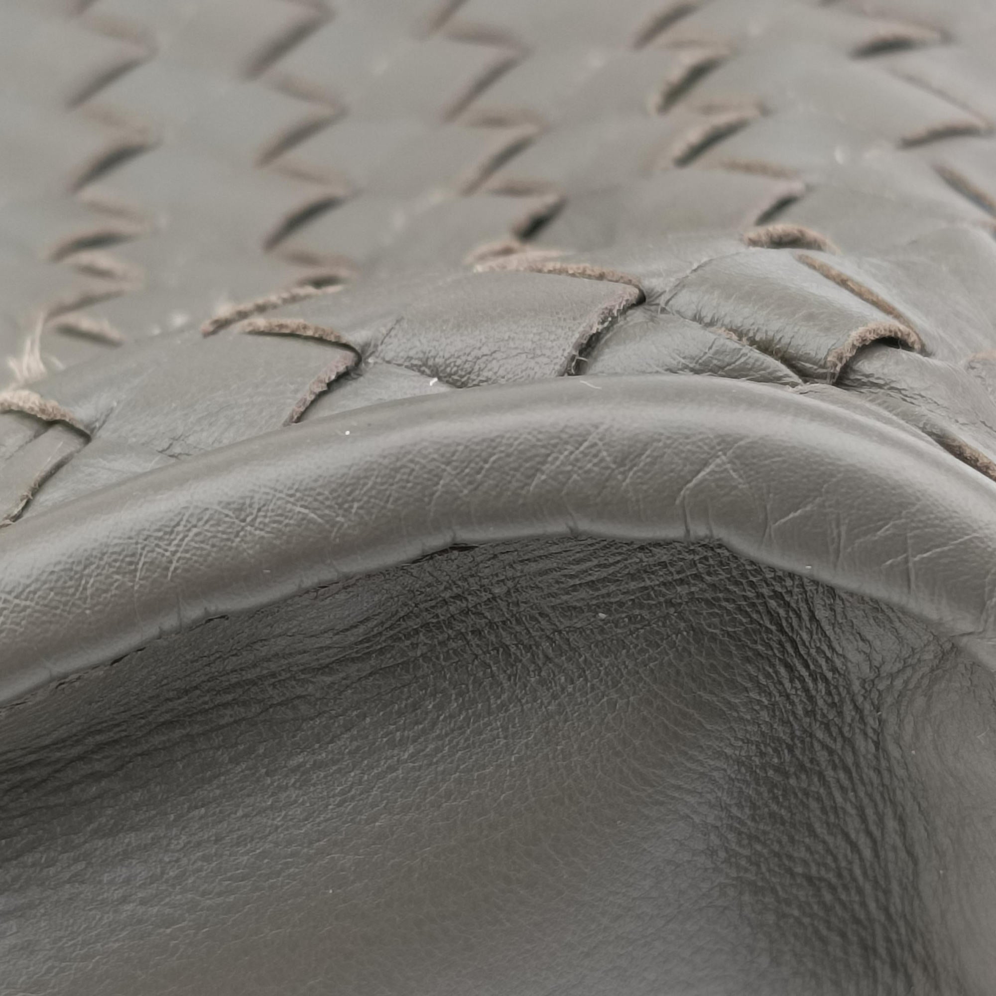 Pre-owned Bottega Veneta Intrecciato Grey lambskin  handbag | stylenewstar