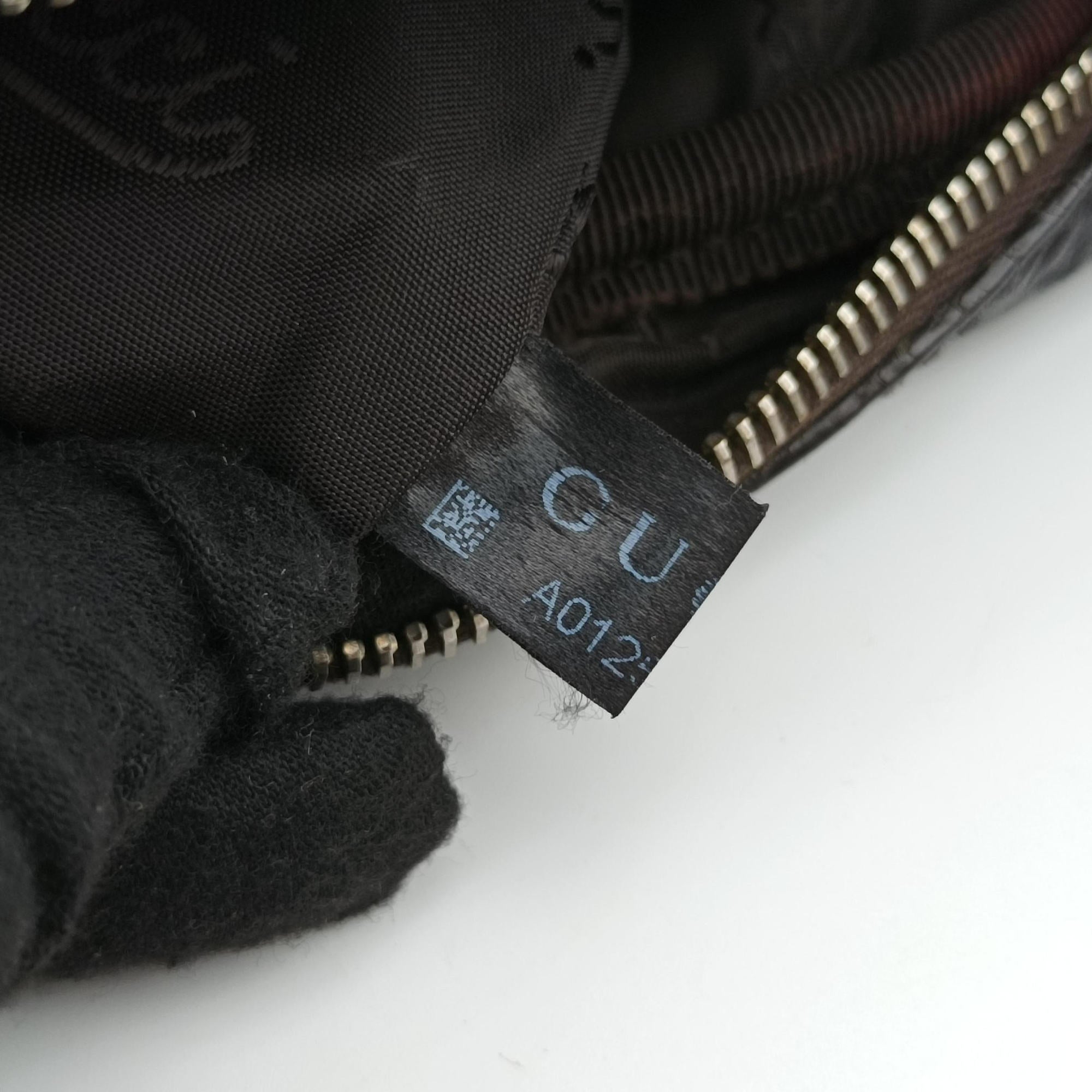 Secondhand Gucci Guccissima Messenger Black Leather 201448 shoulderbag | stylenewstar