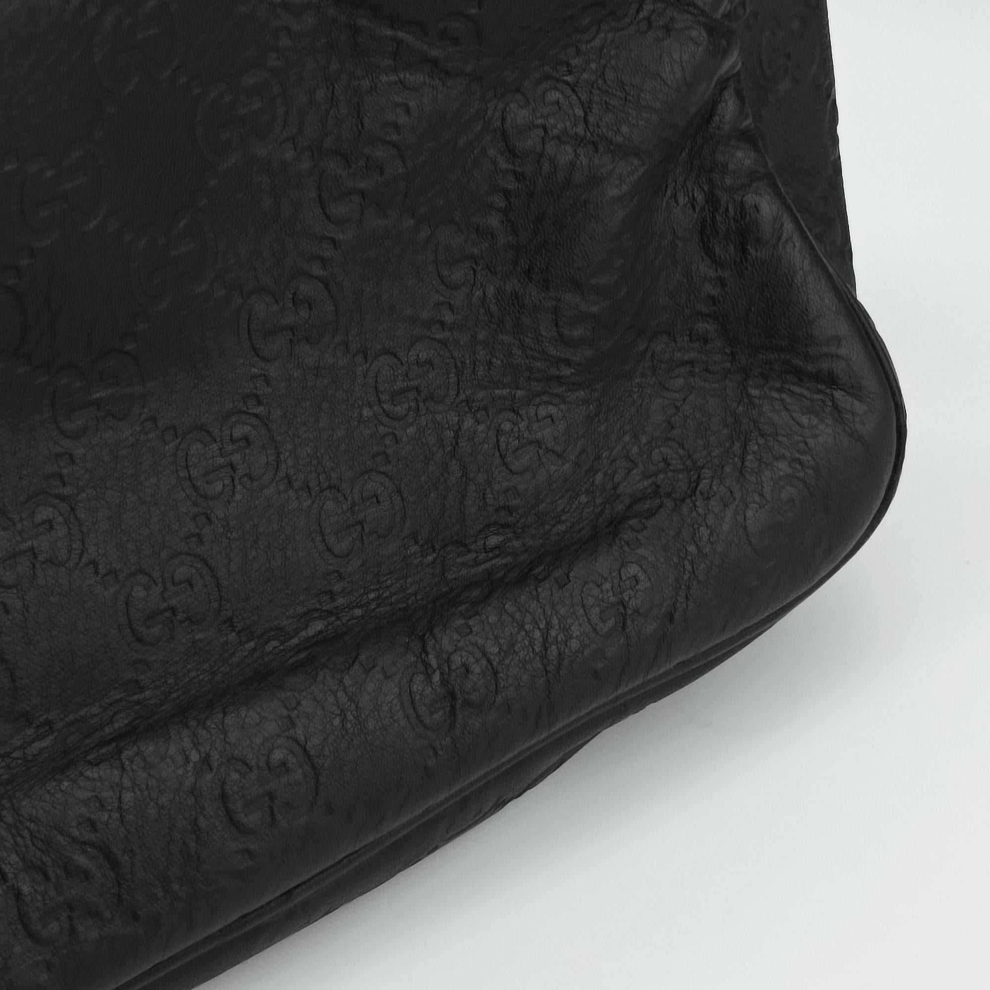 Secondhand Gucci Guccissima Messenger Black Leather 201448 shoulderbag | stylenewstar
