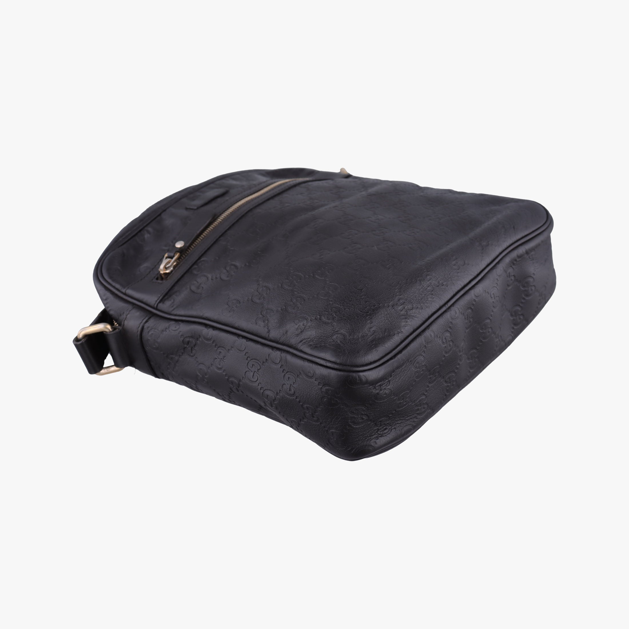 Secondhand Gucci Guccissima Messenger Black Leather 201448 shoulderbag | stylenewstar