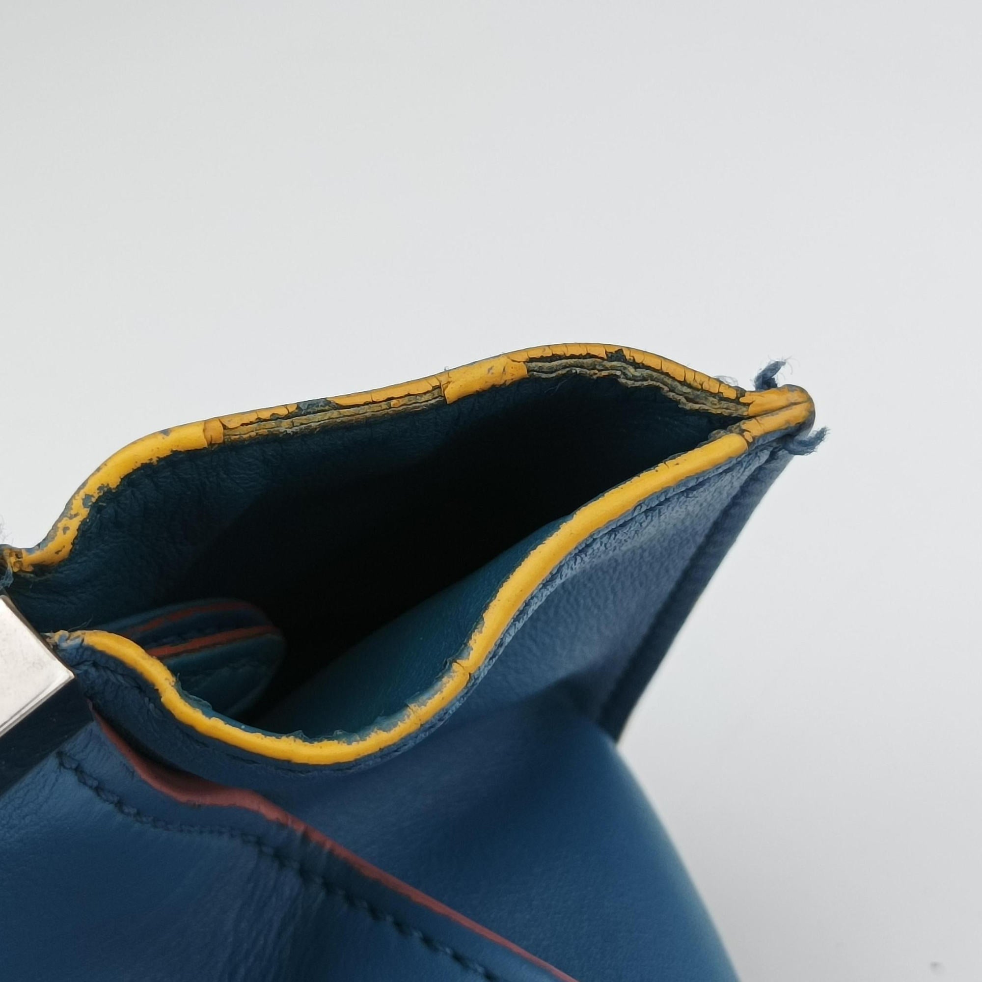 Pre-owned Fendi Petite 3Jours Blue Leather 8BH333 shoulderbag | stylenewstar