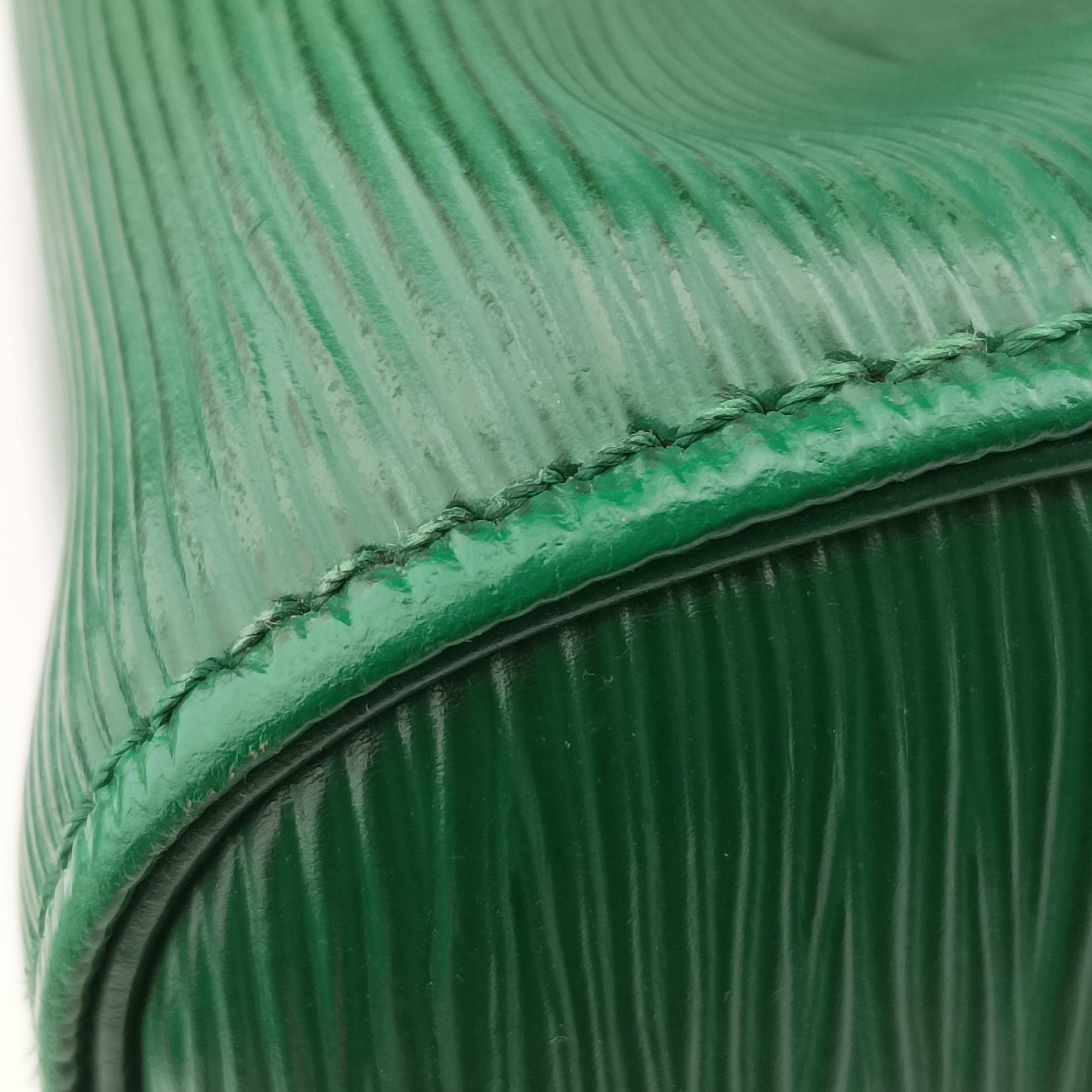 Pre-owned Louis Vuitton Speedy 25 Borneo Green Epi M43014 handbag | stylenewstar