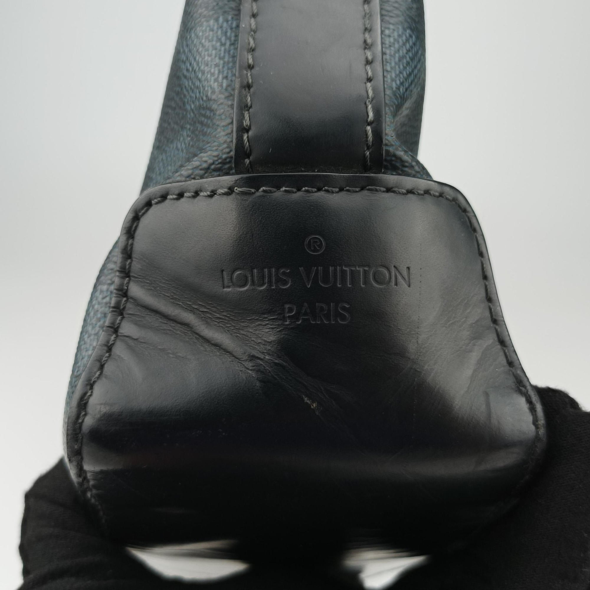 Secondhand Louis Vuitton Messenger Greenwich Navy×Noir Damier Cobalt N41348 shoulderbag | stylenewstar