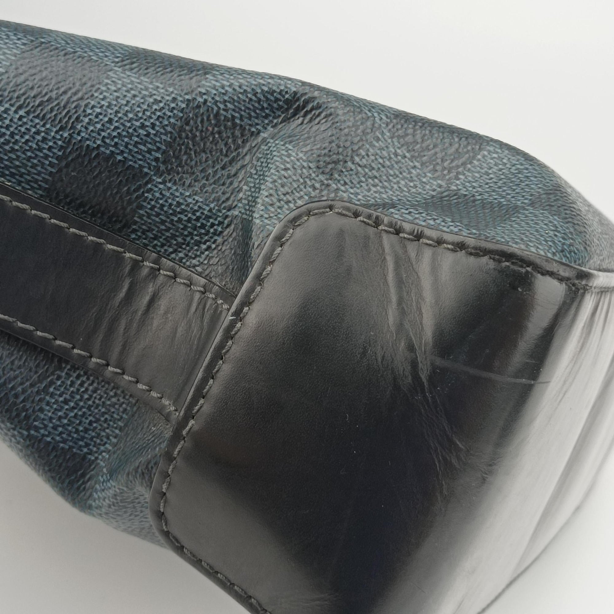 Secondhand Louis Vuitton Messenger Greenwich Navy×Noir Damier Cobalt N41348 shoulderbag | stylenewstar