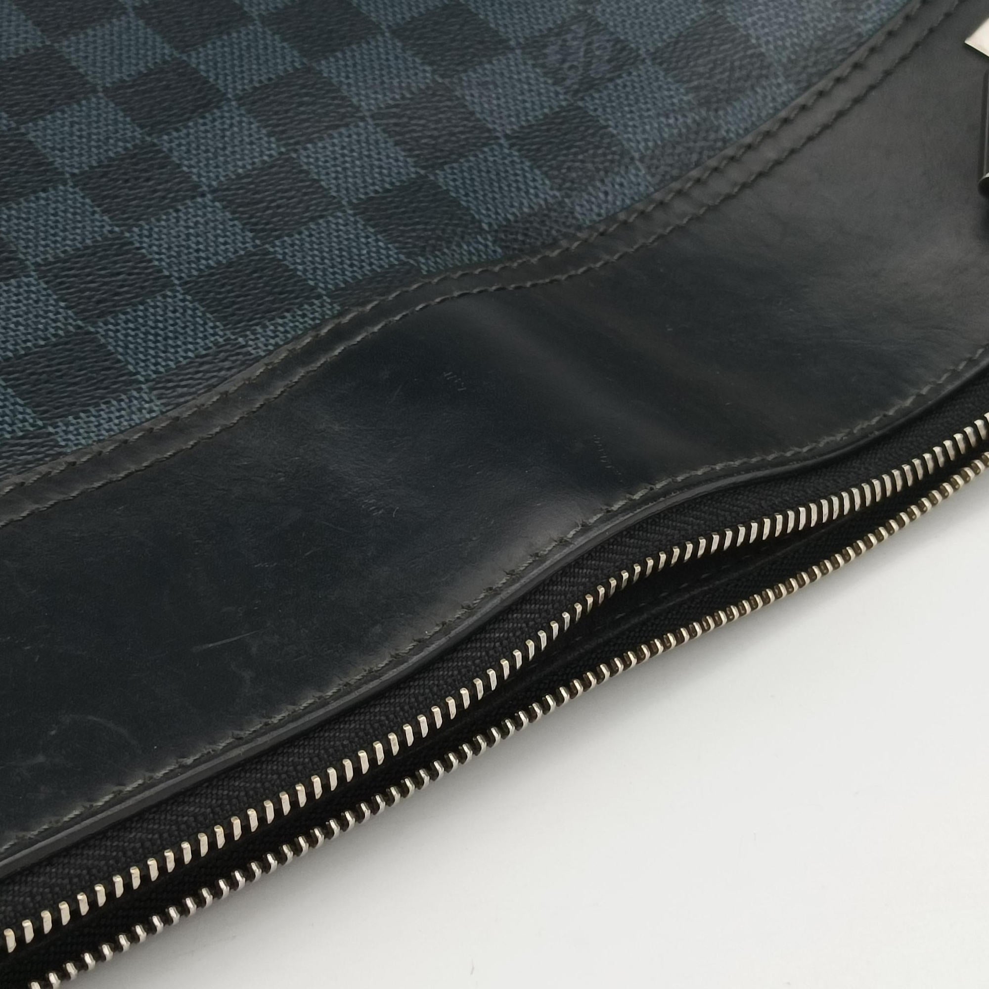 Secondhand Louis Vuitton Messenger Greenwich Navy×Noir Damier Cobalt N41348 shoulderbag | stylenewstar