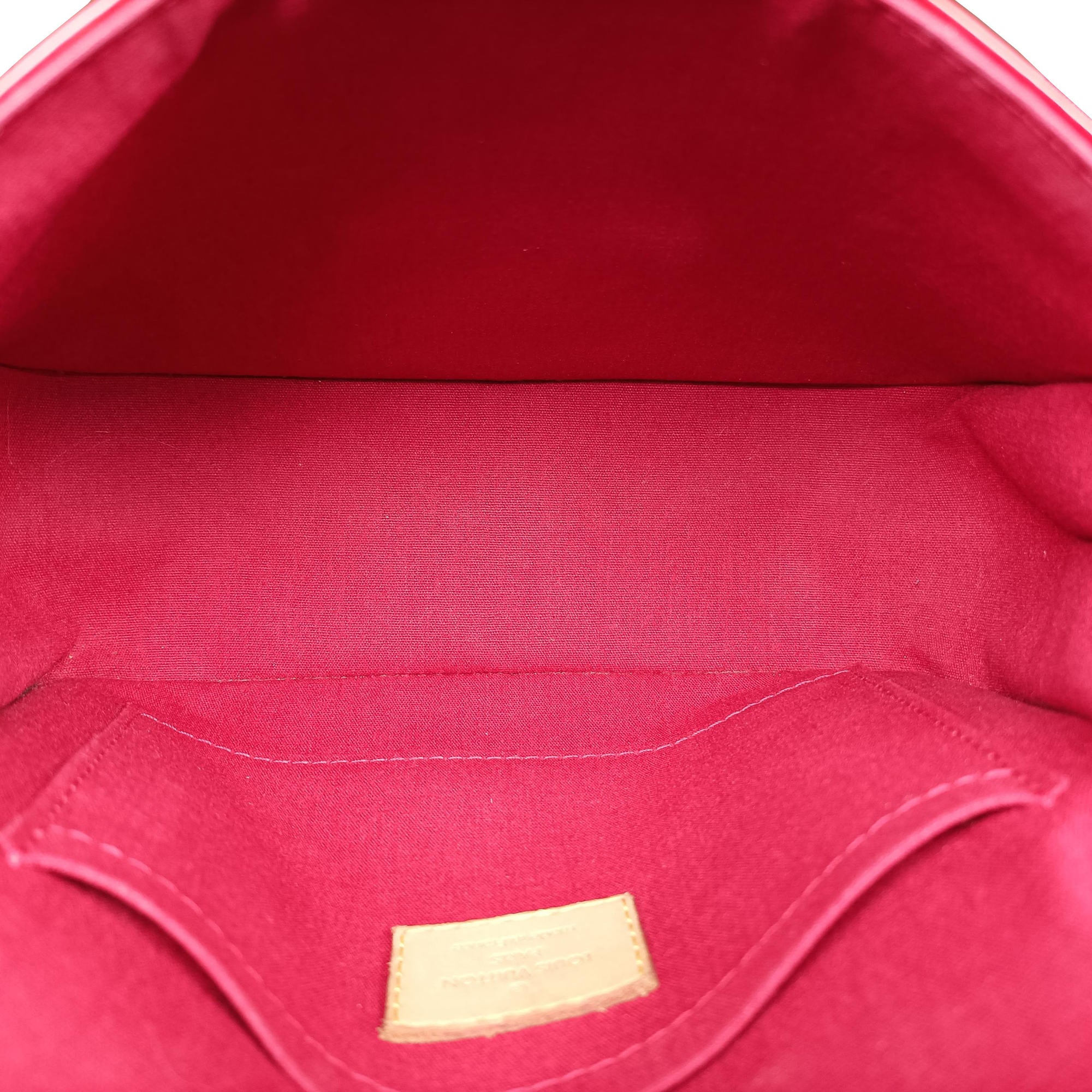 Secondhand Louis Vuitton Bellflower PM Pomme d'Amour Vernis M91728 shoulderbag | stylenewstar