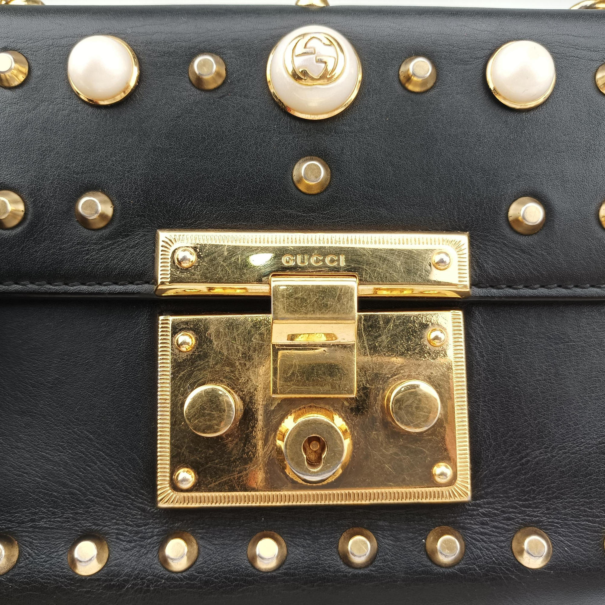 Pre-owned Gucci Padlock Black Leather 432182 shoulderbag | stylenewstar