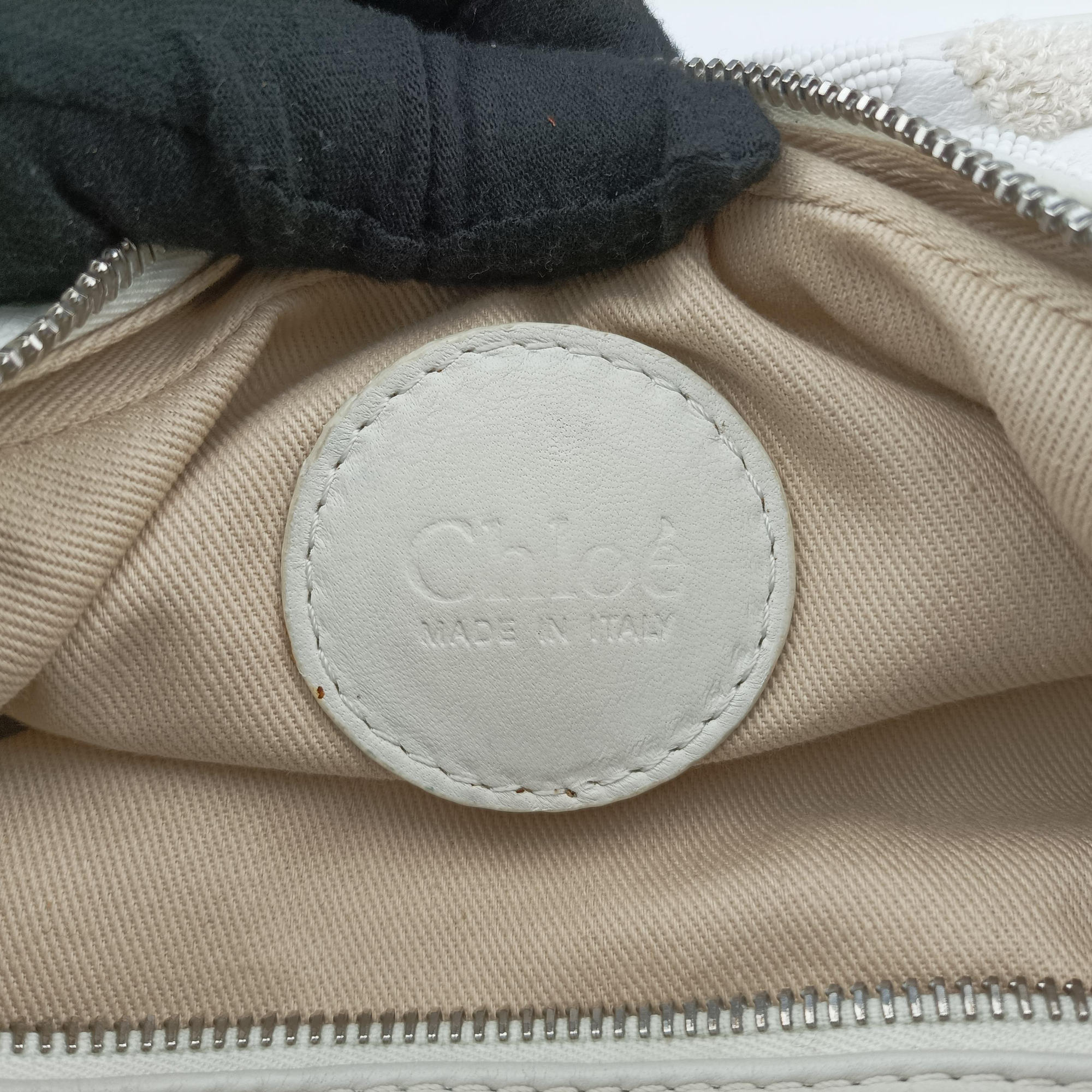 Pre-owned Chloe Bracelet  White Lambskin × Beaded Embroidery  handbag | stylenewstar