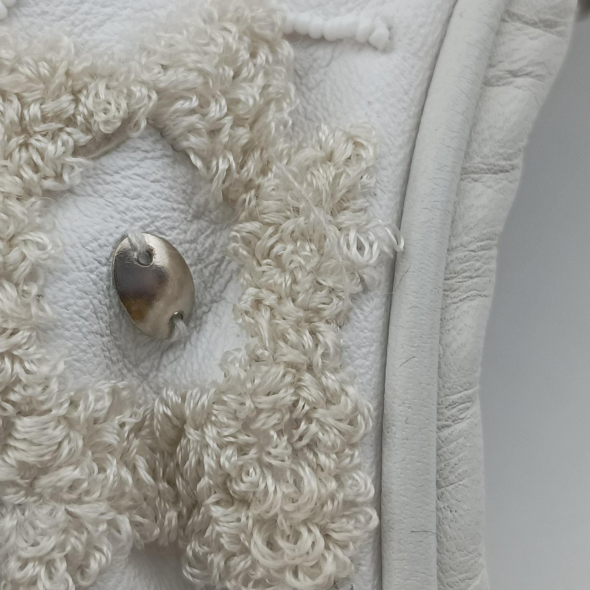 Pre-owned Chloe Bracelet  White Lambskin × Beaded Embroidery  handbag | stylenewstar