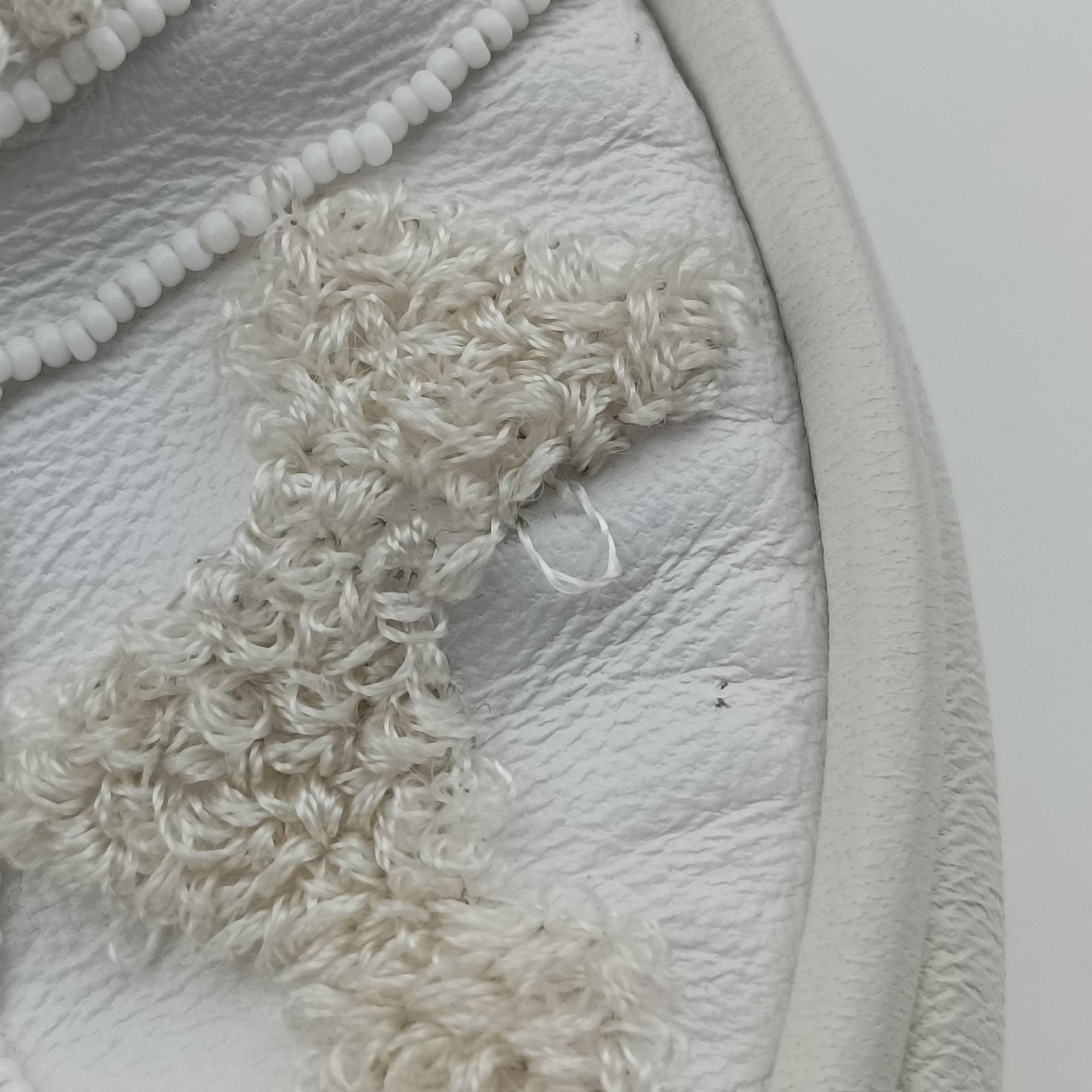 Pre-owned Chloe Bracelet  White Lambskin × Beaded Embroidery  handbag | stylenewstar