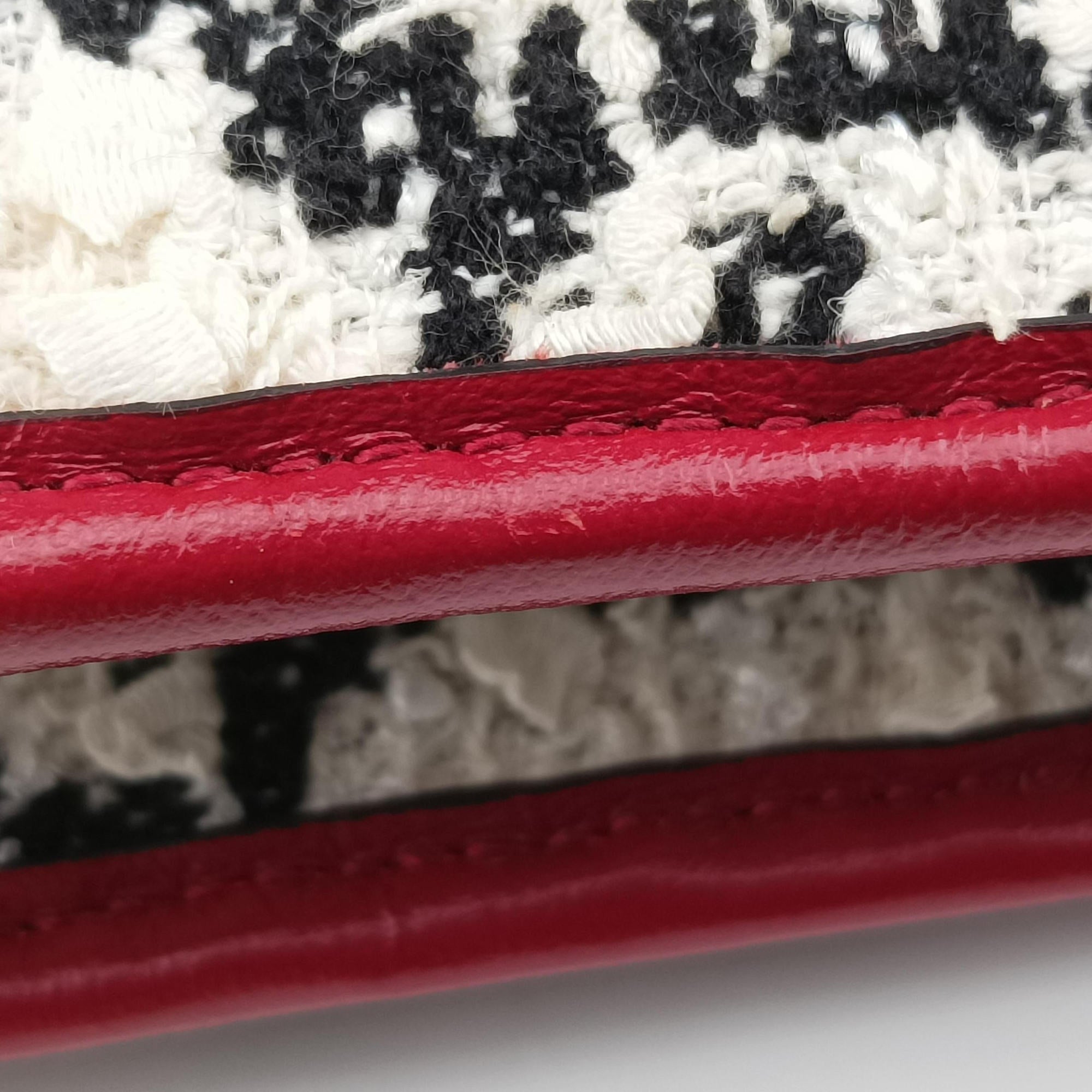 Pre-owned Gucci Rajah White×red tweed × leather 537219 shoulderbag | stylenewstar