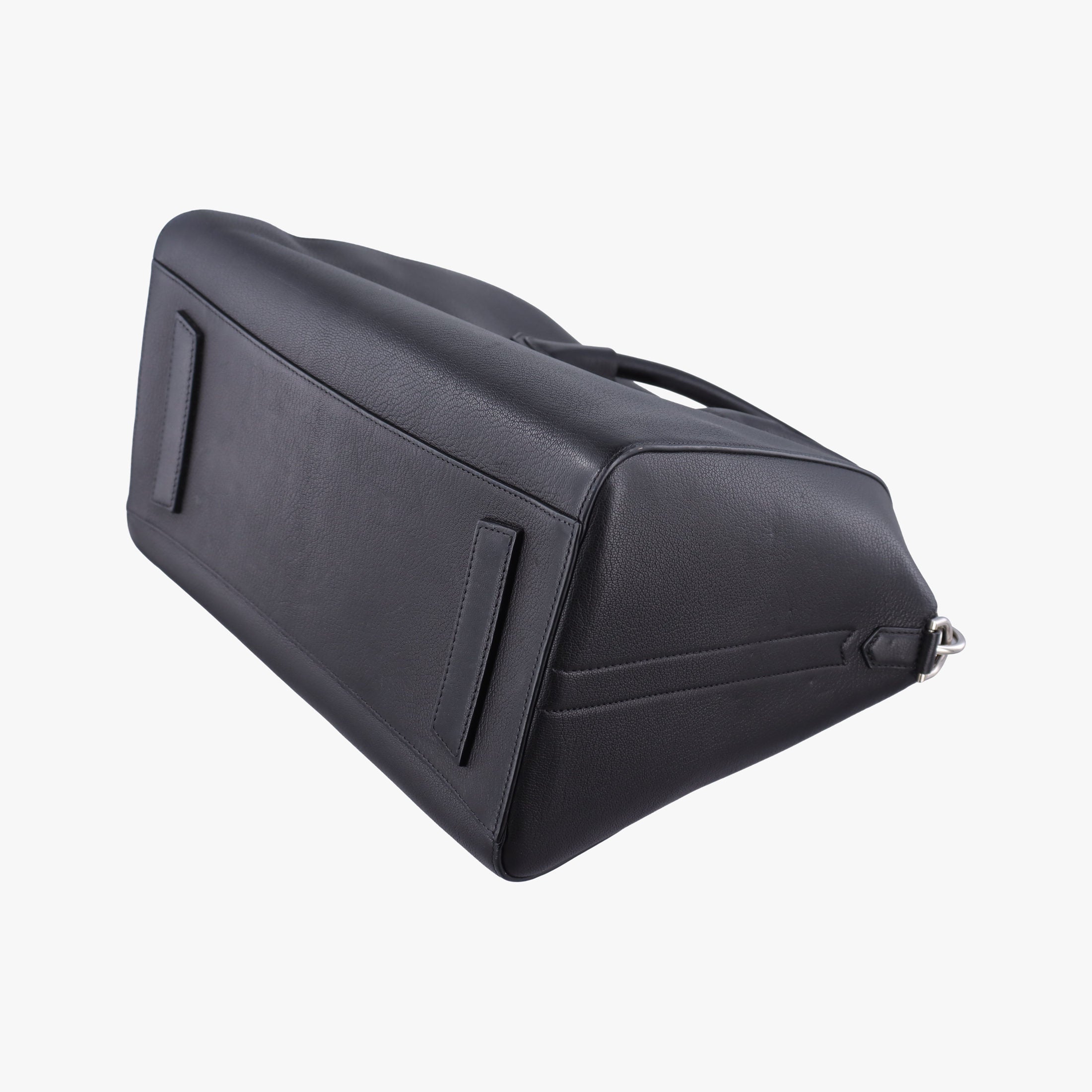 Pre-owned Givenchy Antigona Medium Black leather  shoulderbag | stylenewstar