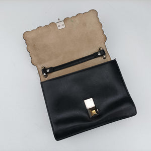 Pre-owned Fendi Studded Kan I Black Leather 8M0381 shoulderbag | stylenewstar