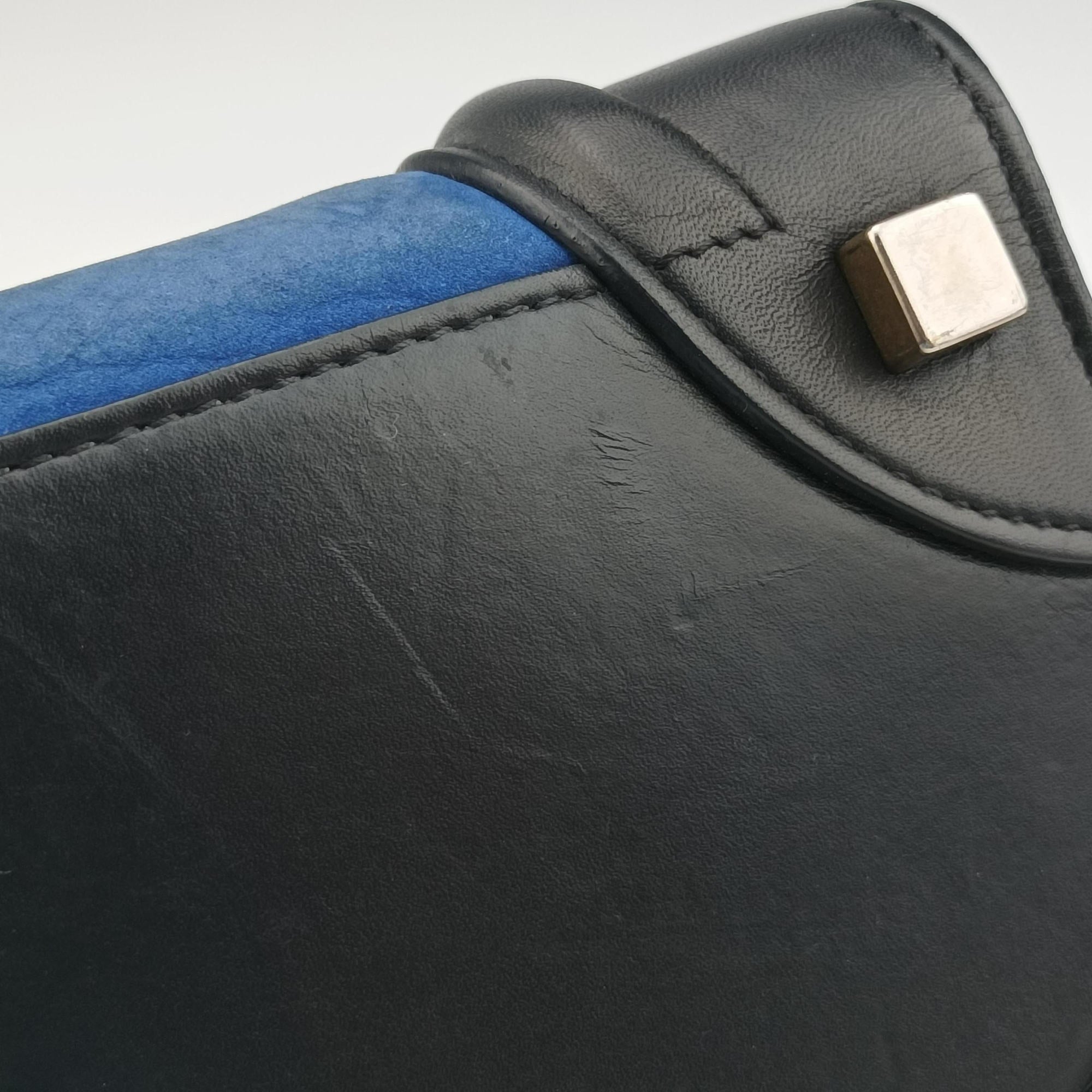 Secondhand Celine Luggage Micro shopper Blue×black Leather  handbag | stylenewstar