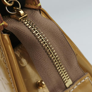 Pre-owned Louis Vuitton Br¨|a MM Beige Poodle Vernis M91755 shoulderbag | stylenewstar