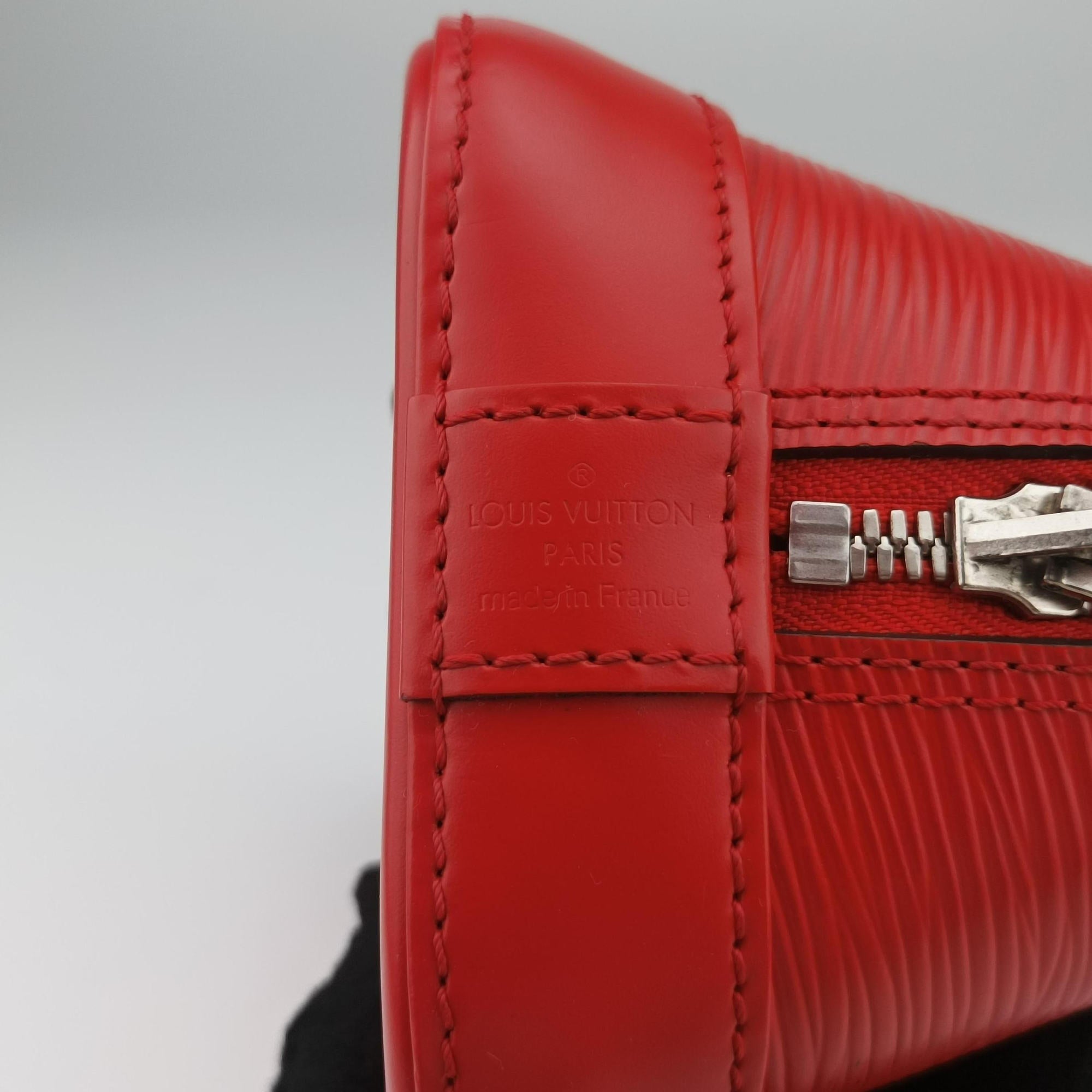 Pre-owned Louis Vuitton Nano Alma COQUELICOT epi M50516 shoulderbag | stylenewstar