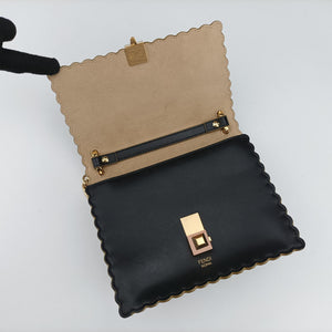 Pre-owned Fendi Kan I Black Leather 8M0381 shoulderbag | stylenewstar