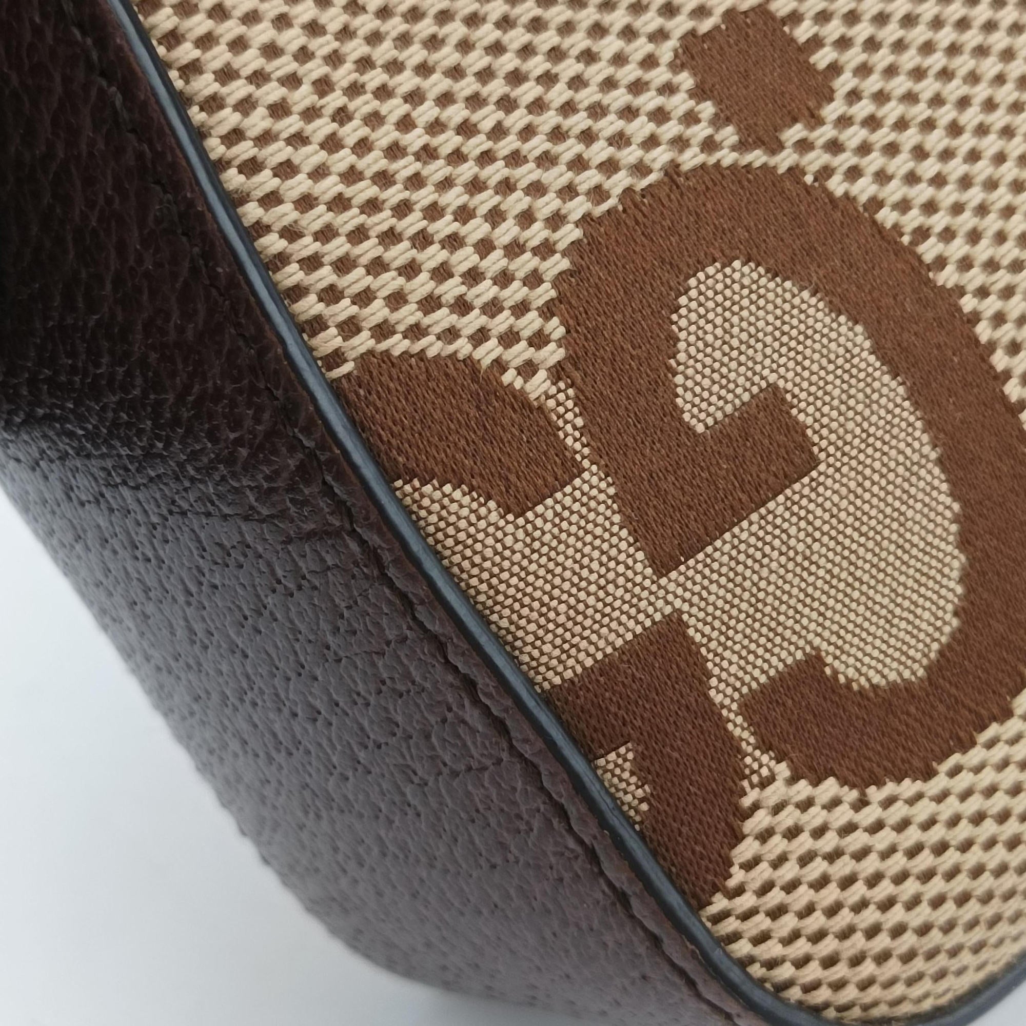 Secondhand Gucci Jumbo GG Messenger Brown canvas×leather 675891 shoulderbag | stylenewstar