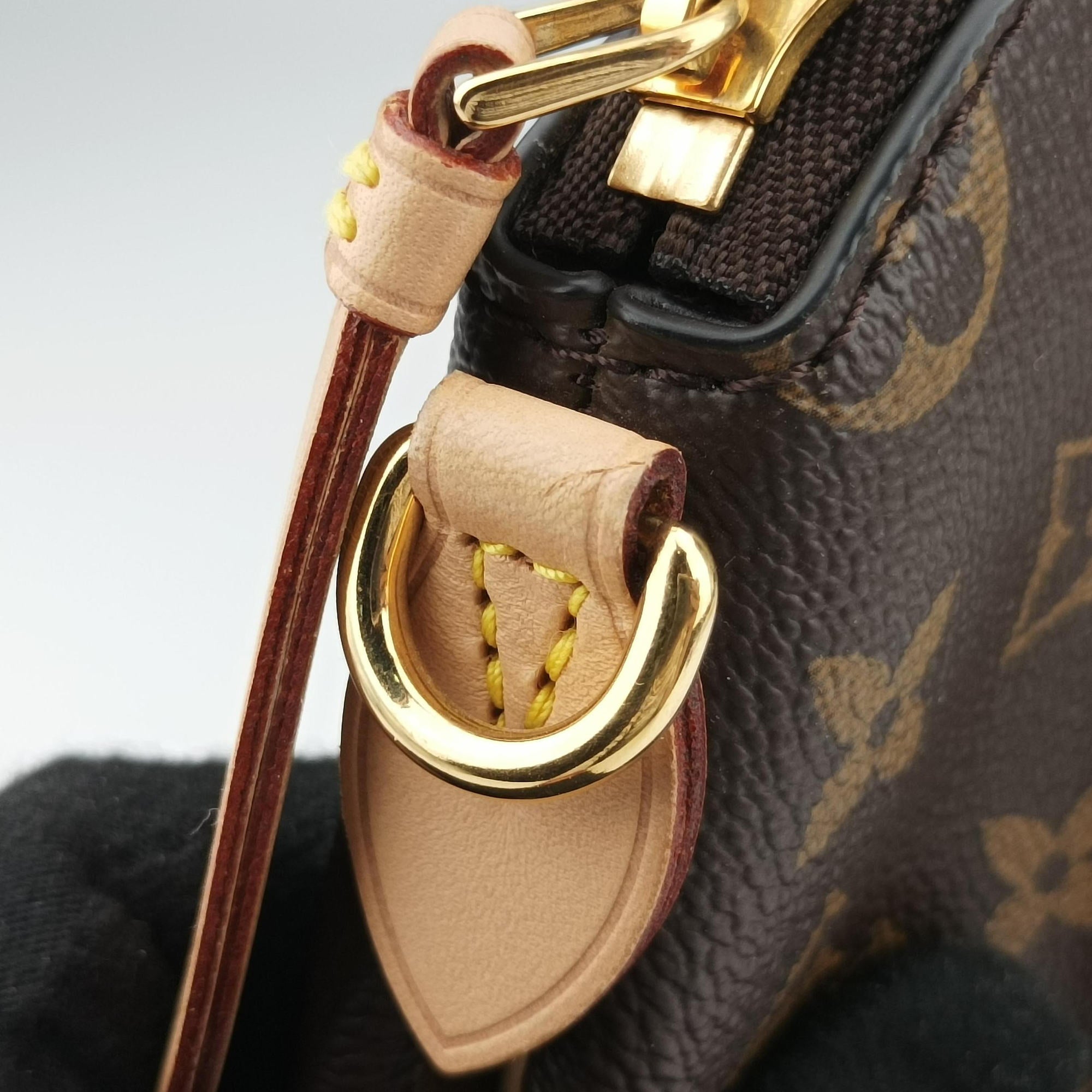 Pre-owned Louis Vuitton Rivoli MM Brown Monogram Canvas M44546 handbag | stylenewstar
