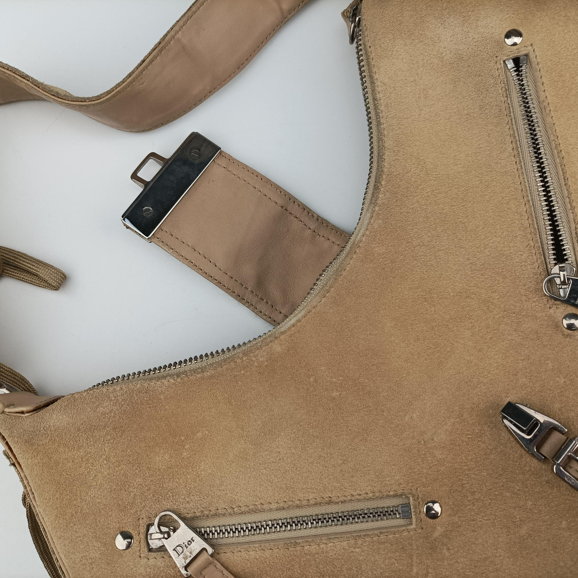 Pre-owned Christian Dior Admit It Beige suede  shoulderbag | stylenewstar