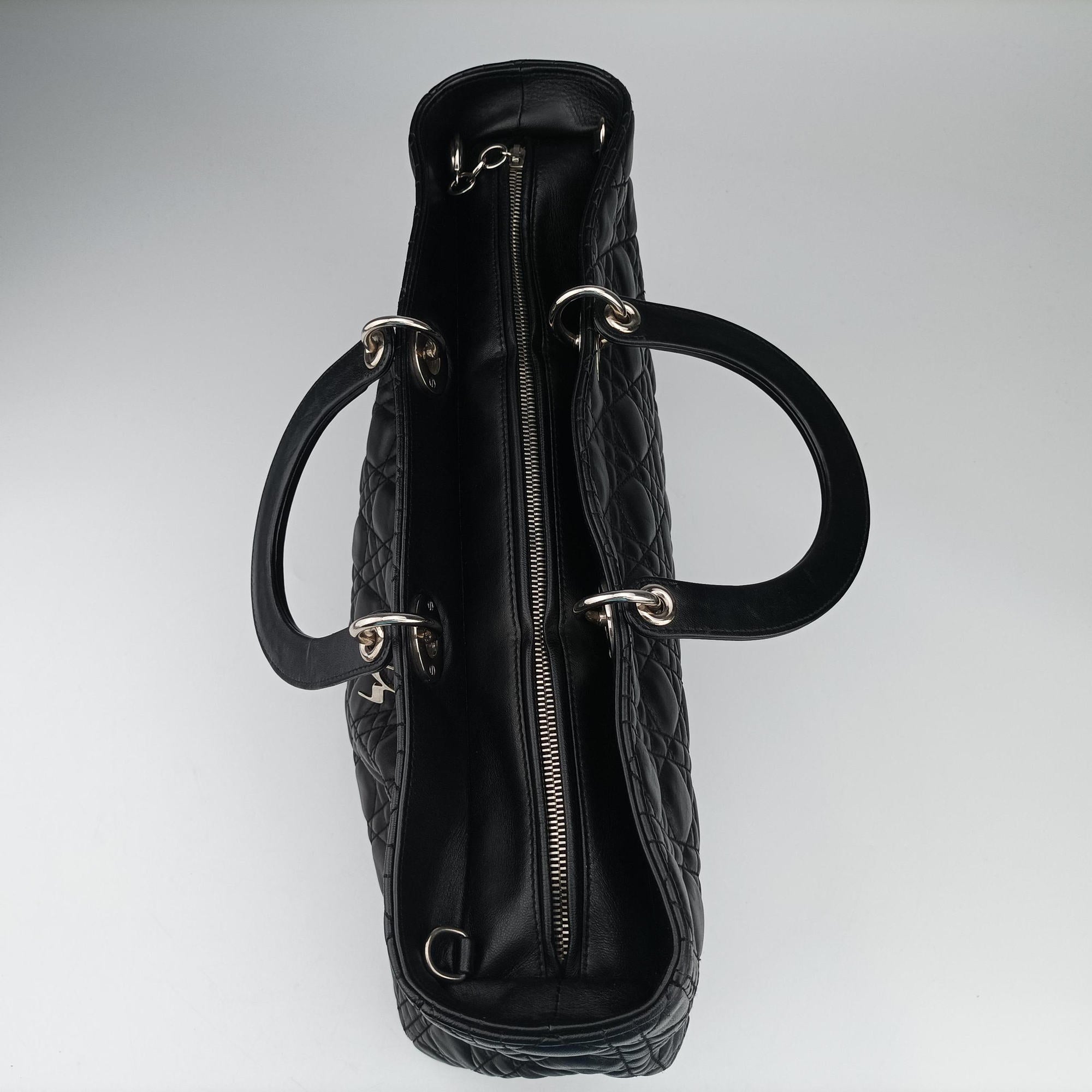 Pre-owned Christian Dior Lady Dior Black lambskin  shoulderbag | stylenewstar