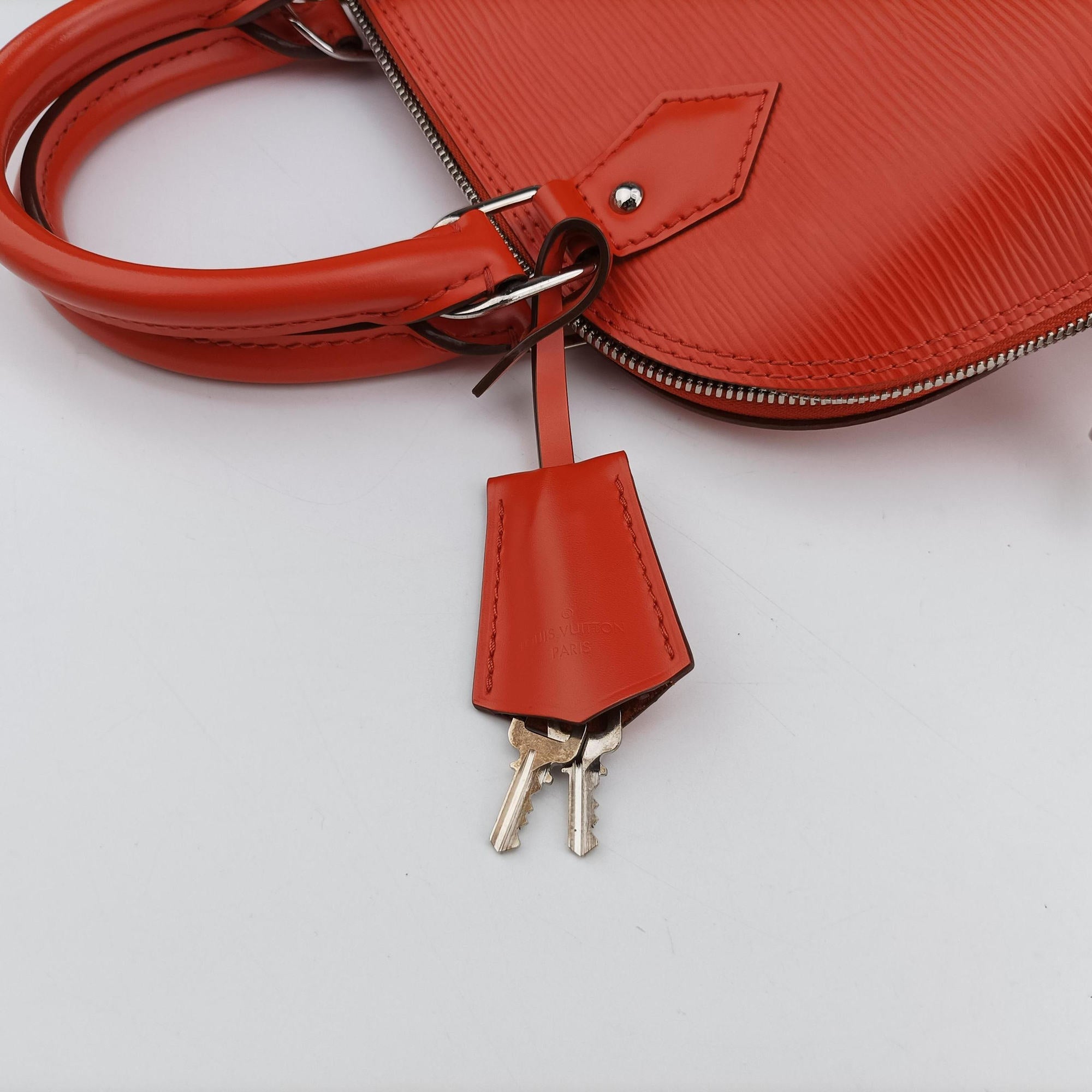 Vintage Louis Vuitton Alma BB PIMENT Epi M40854 shoulderbag | stylenewstar