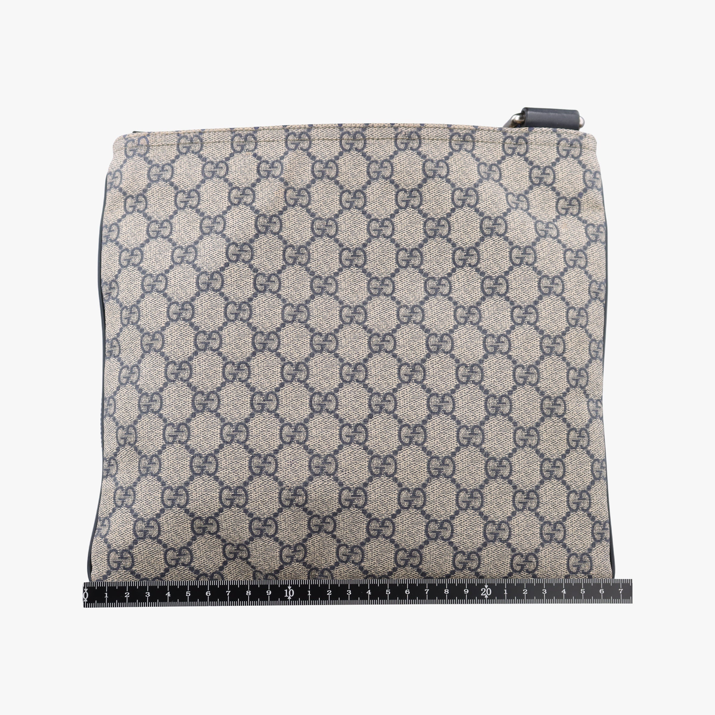 Secondhand Gucci GG Supreme Messenger Beige × Navy PVC coated canvas×leather 295257 shoulderbag | stylenewstar