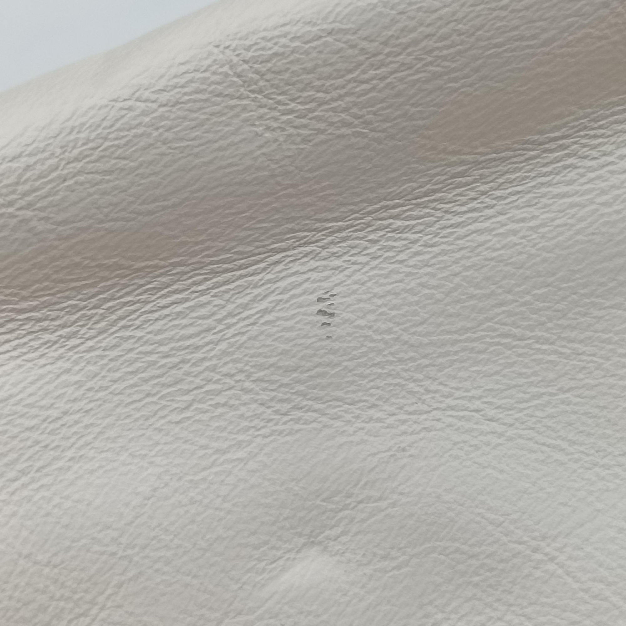 Pre-owned Valentino Rockstud White Leather  shoulderbag | stylenewstar