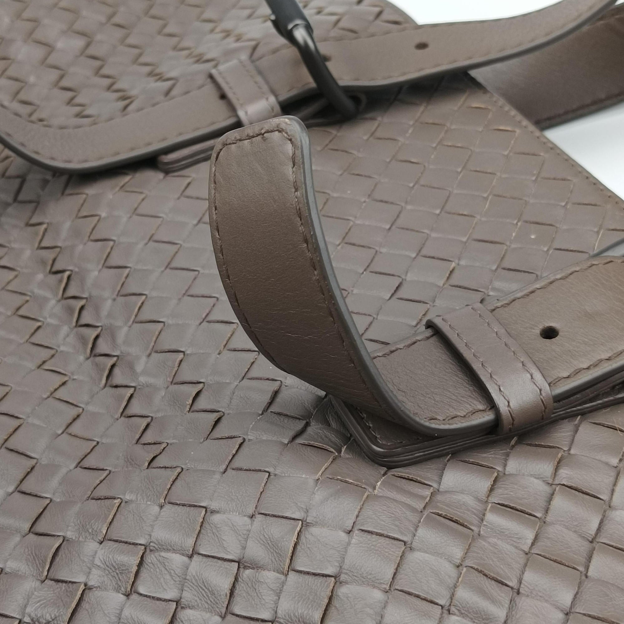 Pre-owned Bottega Veneta Intrecciato Shopper Acatl Brown lambskin  handbag | stylenewstar