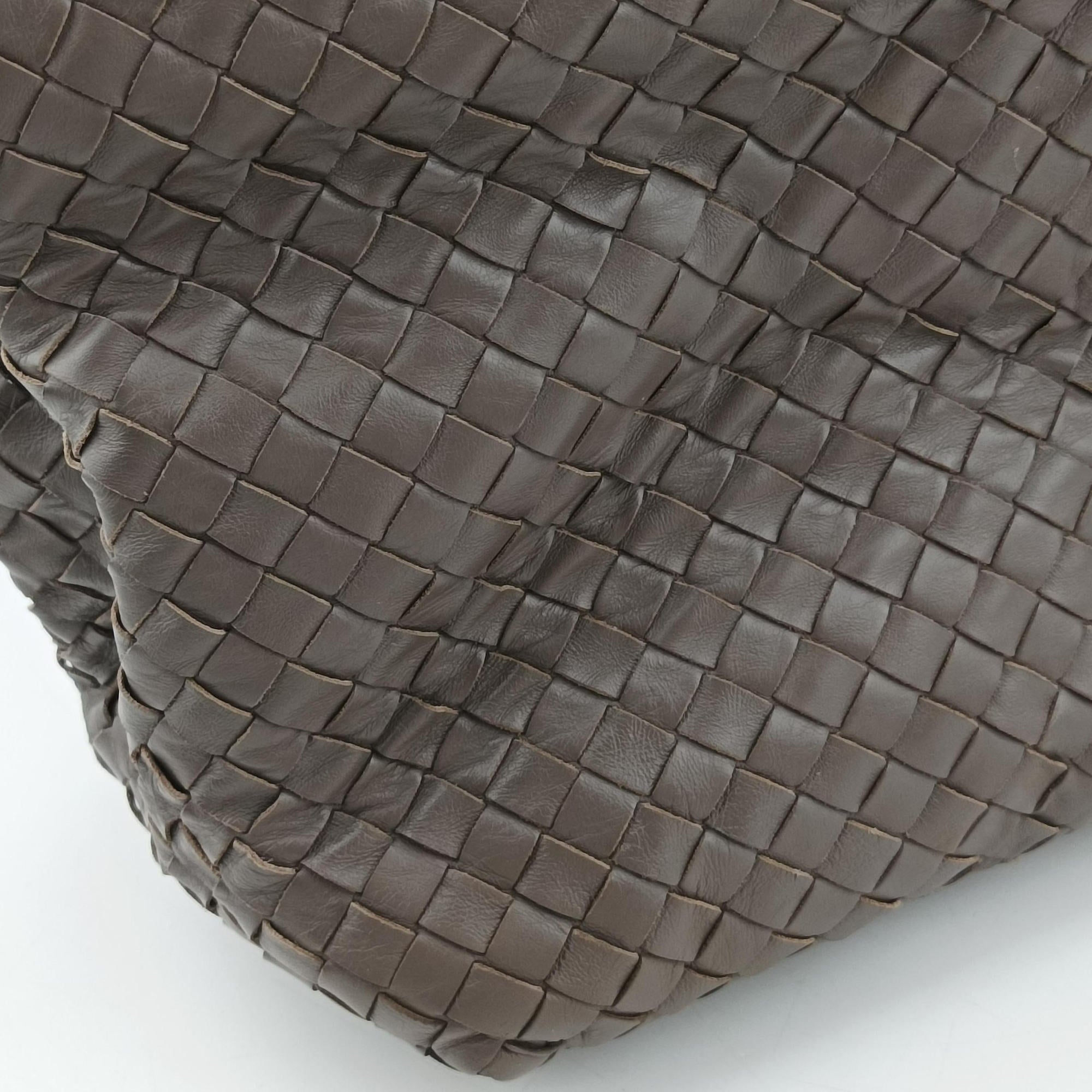 Pre-owned Bottega Veneta Intrecciato Shopper Acatl Brown lambskin  handbag | stylenewstar