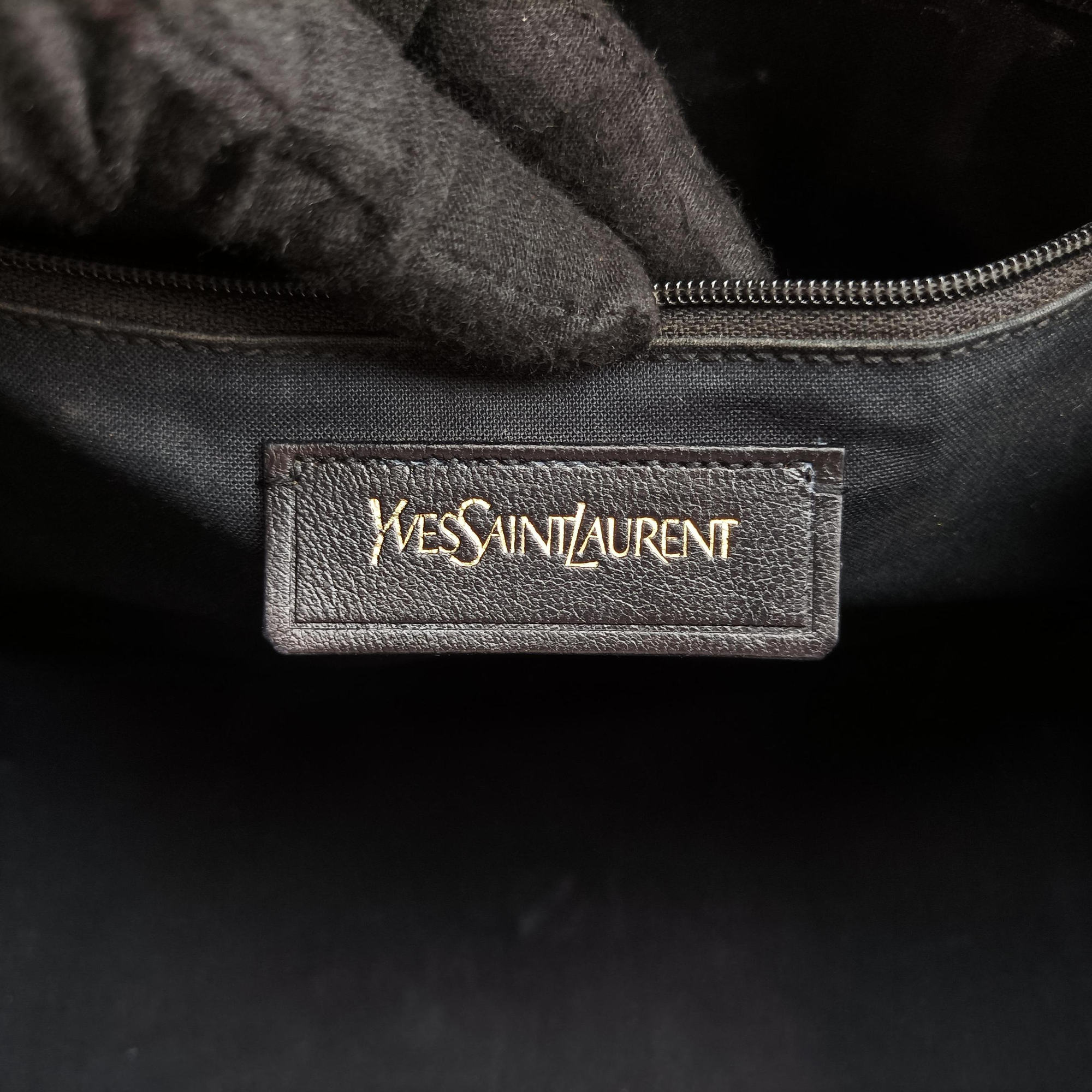 Pre-owned Yves Saint Laurent Y Ligne Petit Cabas Black Leather 370697 shoulderbag | stylenewstar