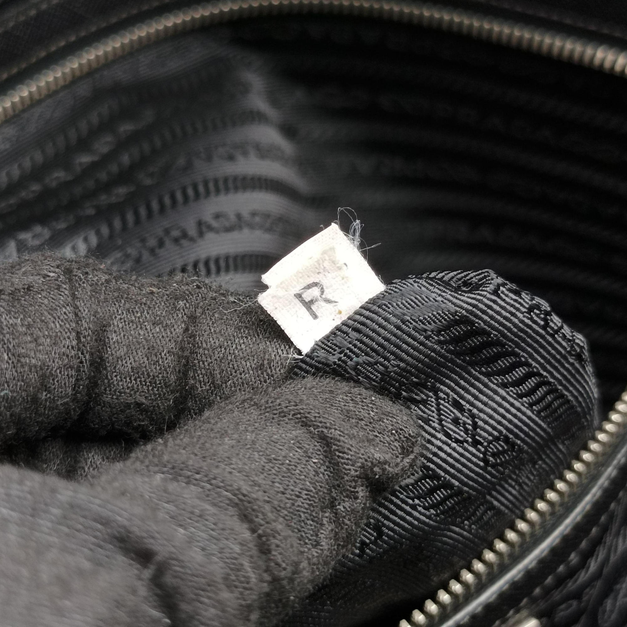 Pre-owned Prada Business Briefcase Black SAFFIANO Leather 2VE011 handbag | stylenewstar
