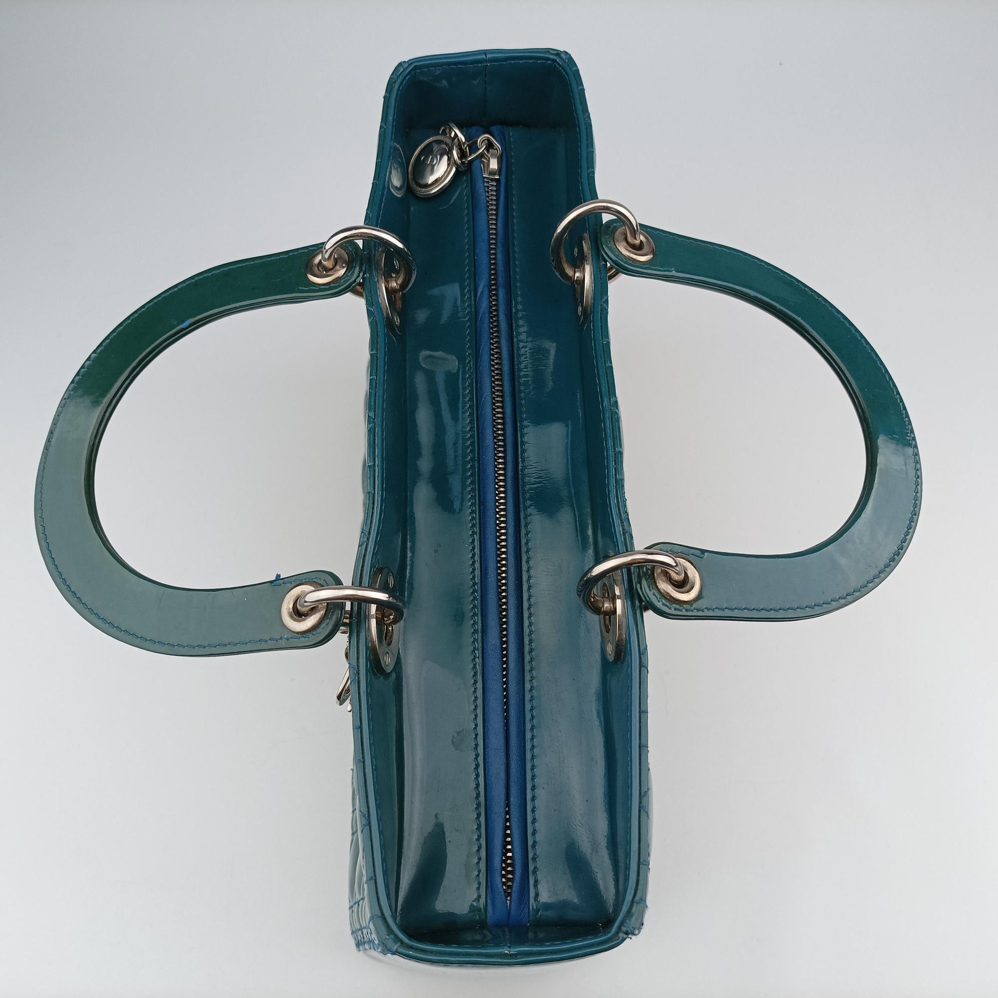 Pre-owned Christian Dior Lady Dior Blue Patent　Leather  shoulderbag | stylenewstar