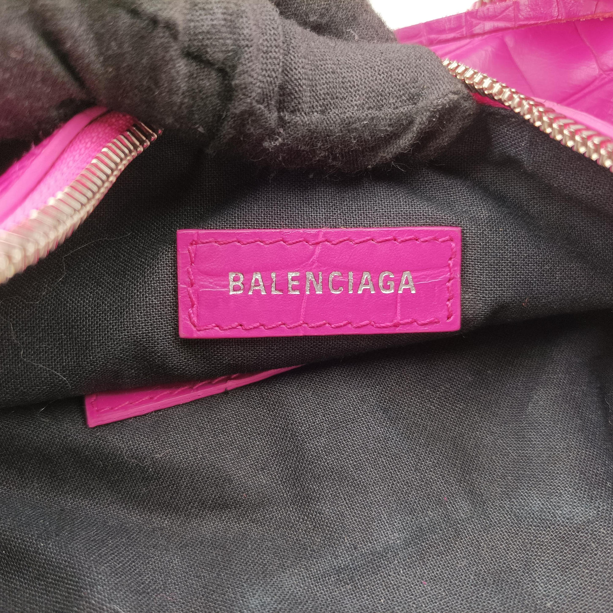 Pre-owned Balenciaga Le Cagole Pink Leather  shoulderbag | stylenewstar