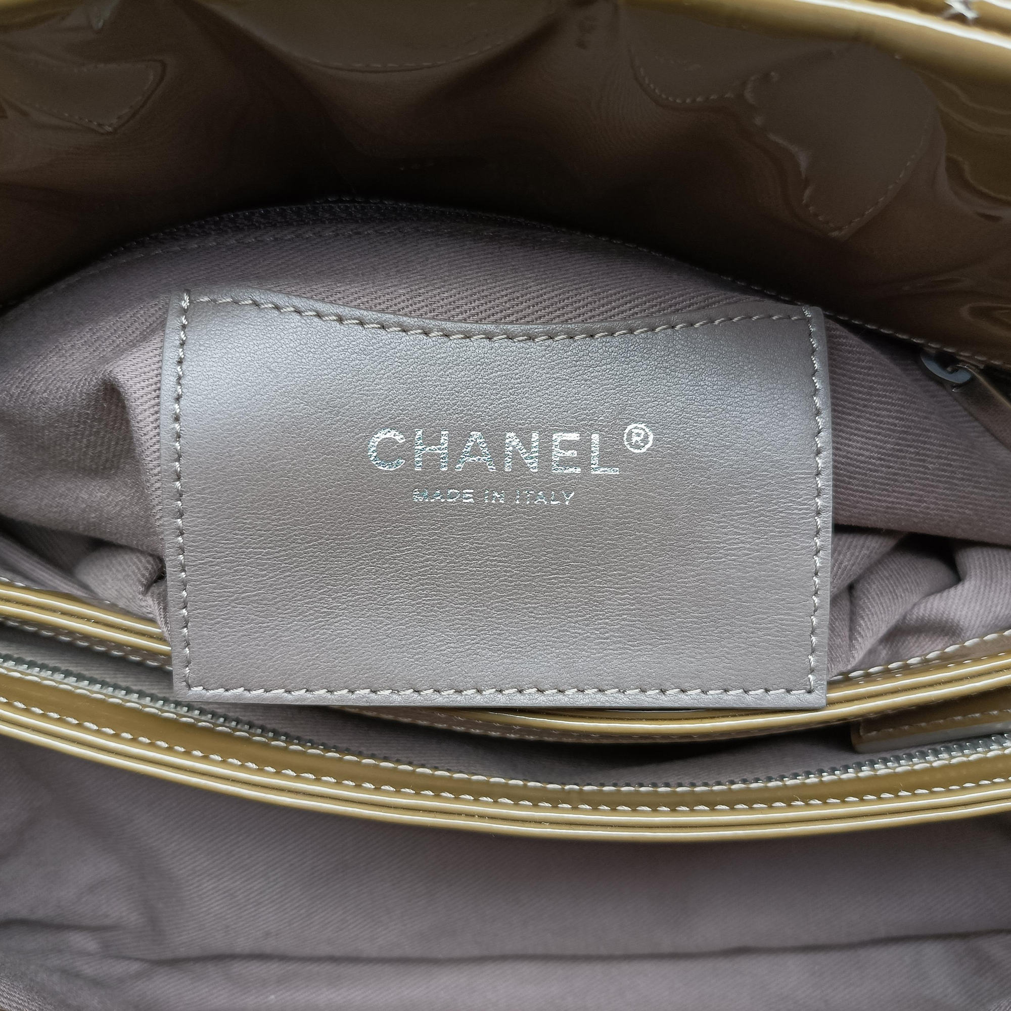Pre-owned Chanel Mademoiselle Bowling Light Brown Patent A50557 shoulderbag | stylenewstar