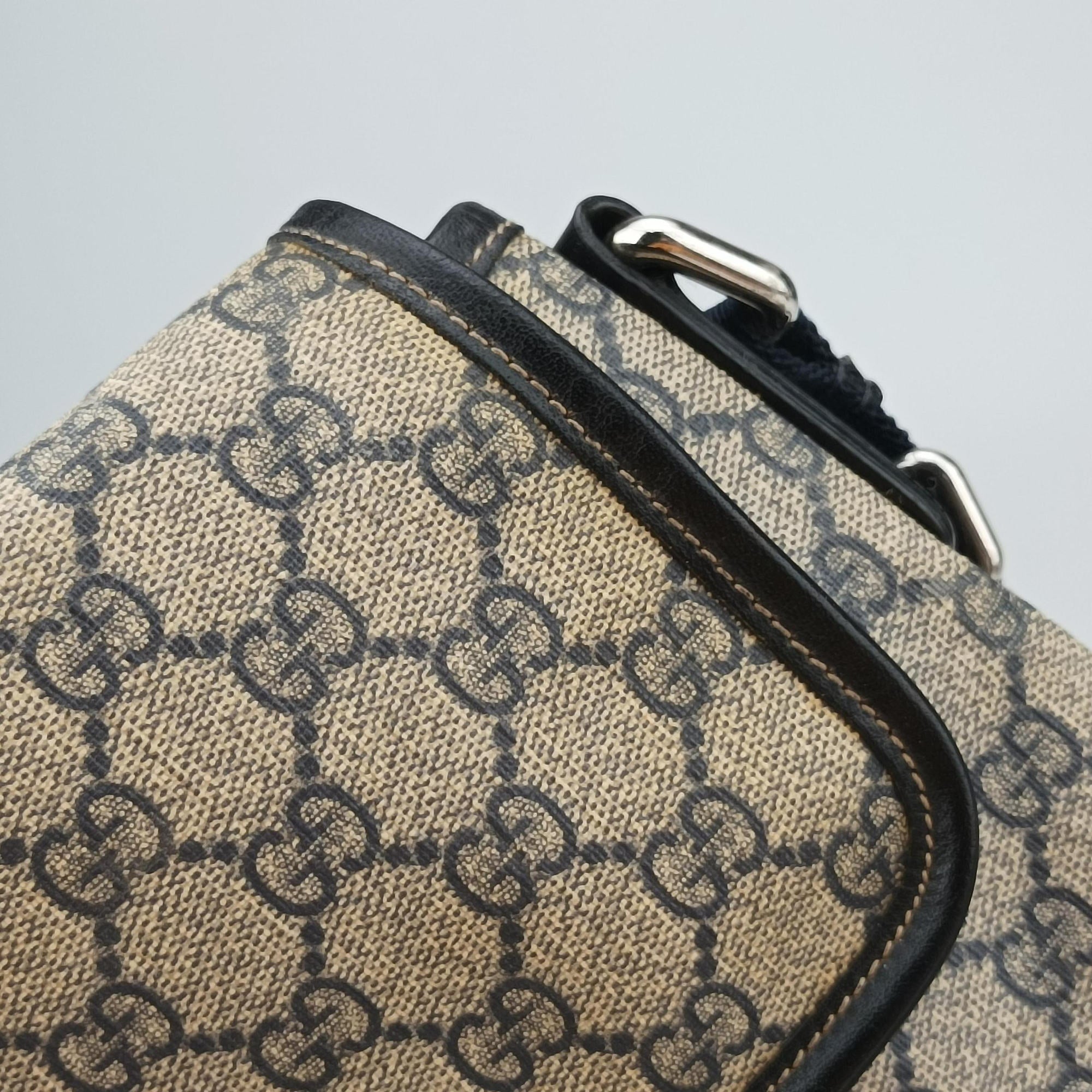 Pre-owned Gucci GG Plus GG Supreme beige×navy PVC coated canvas×Leather 223666 shoulderbag | stylenewstar